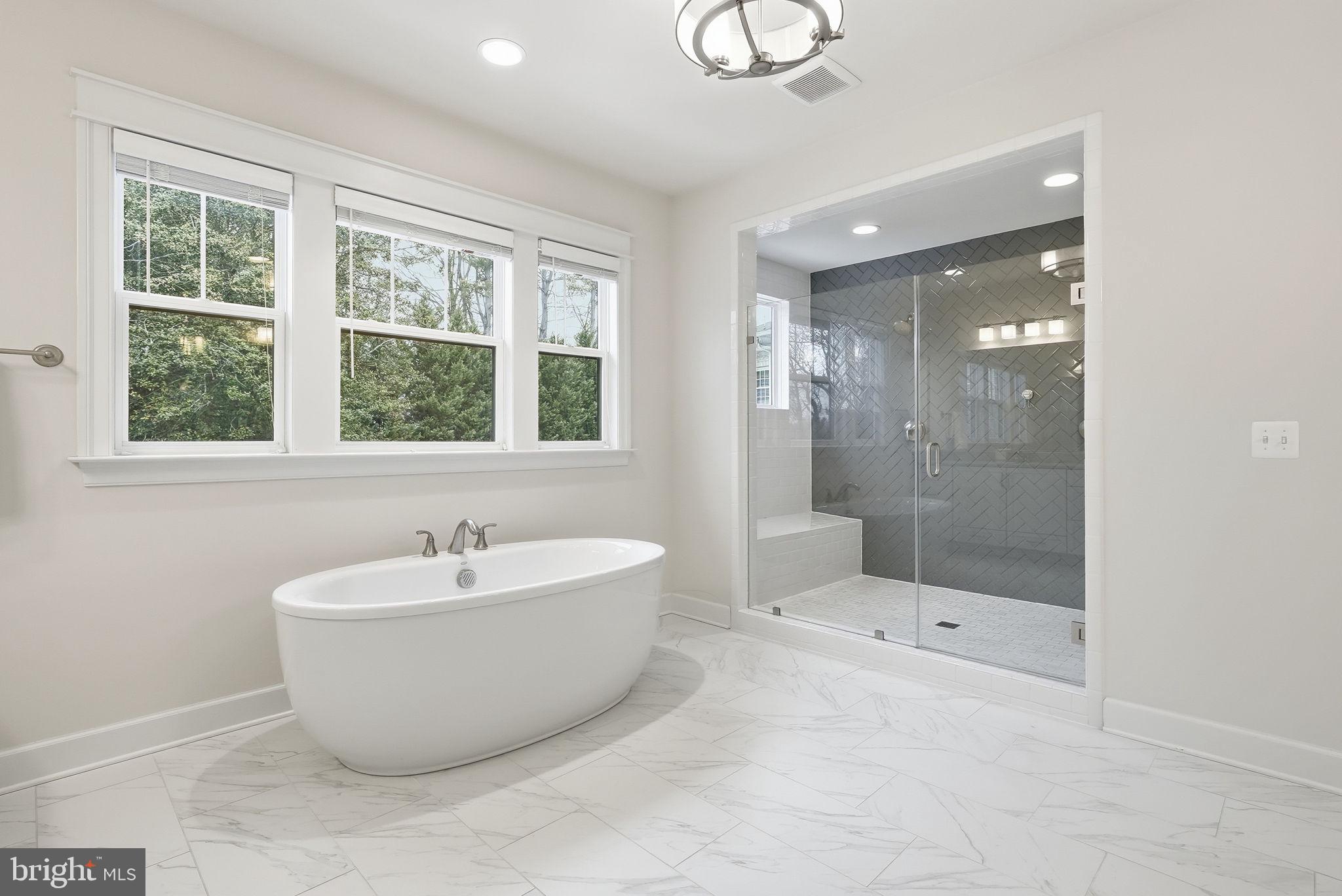 OAKCREST - Residential