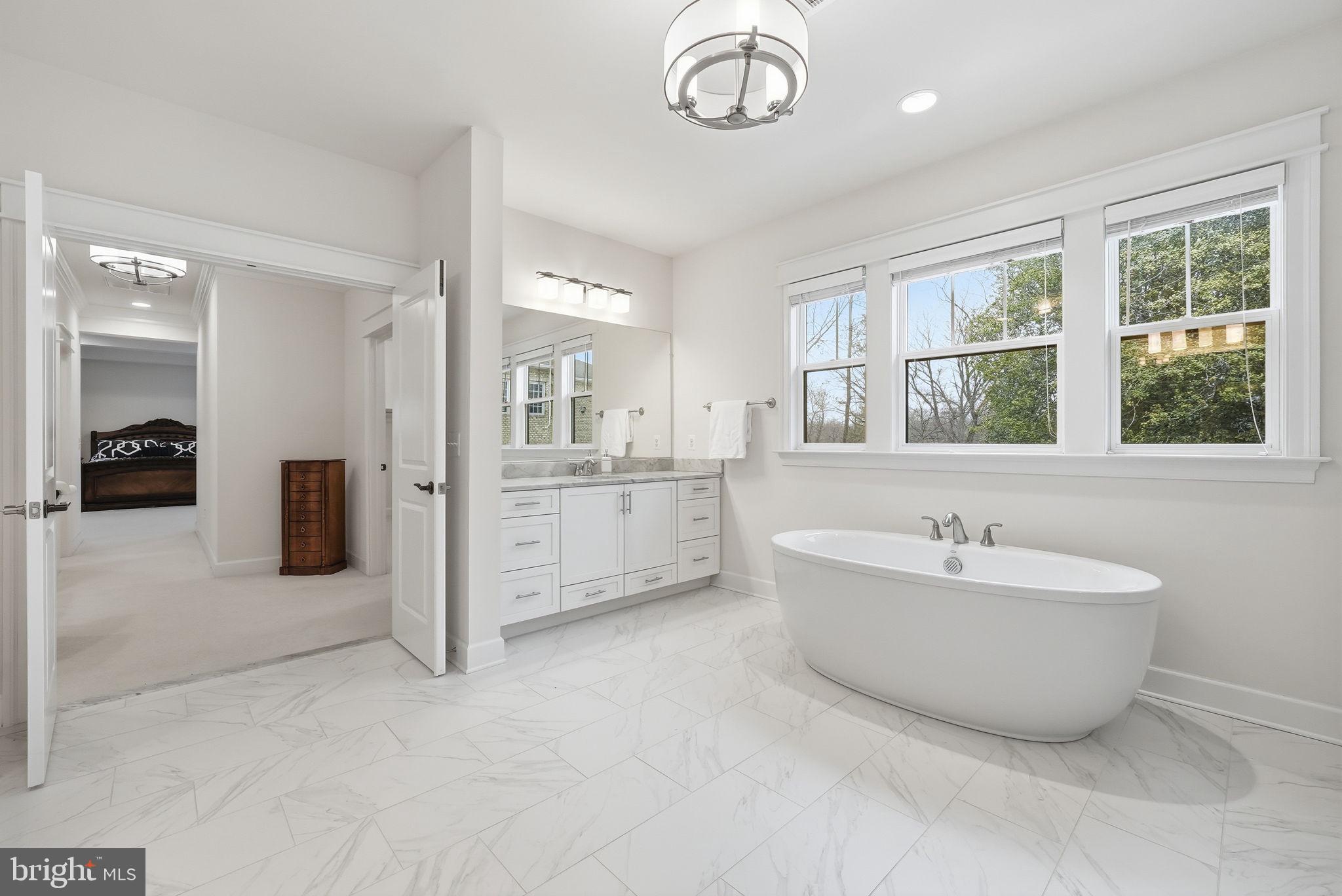 OAKCREST - Residential