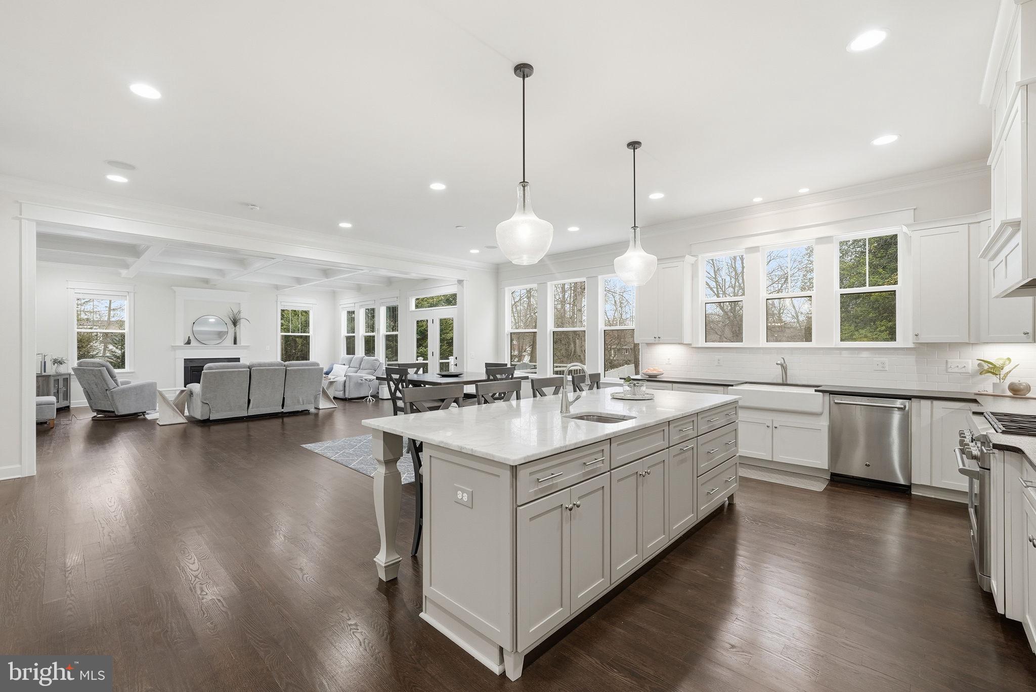 OAKCREST - Residential