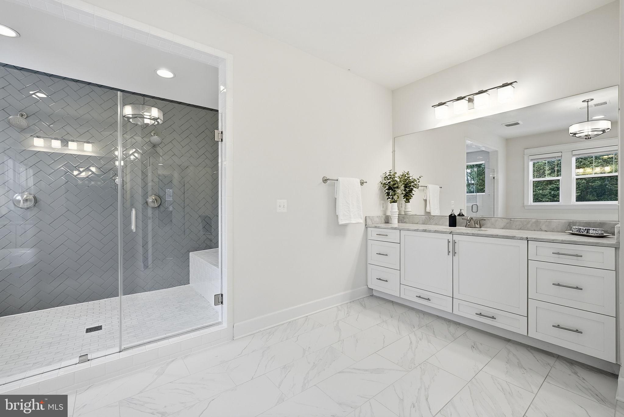 OAKCREST - Residential