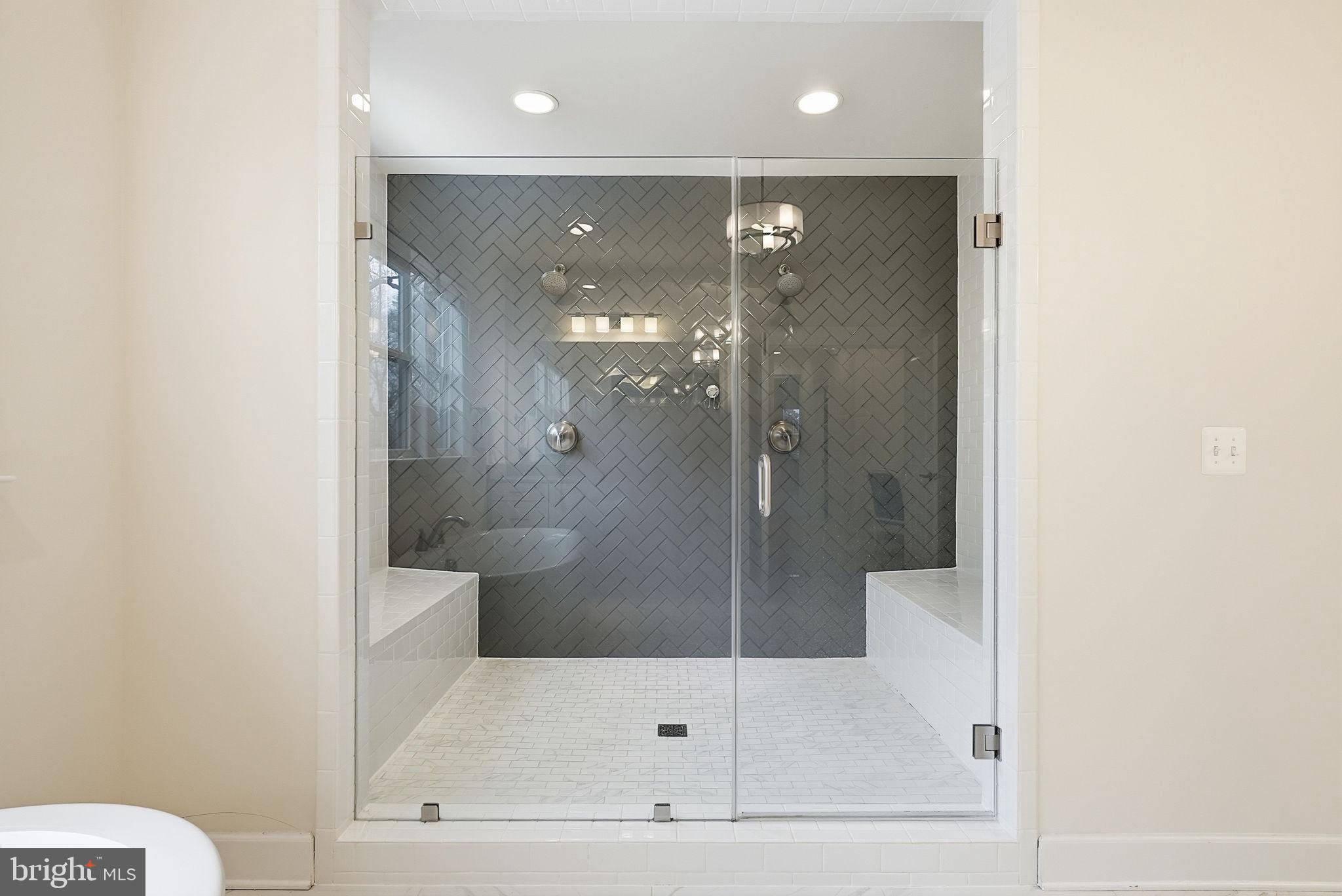 OAKCREST - Residential