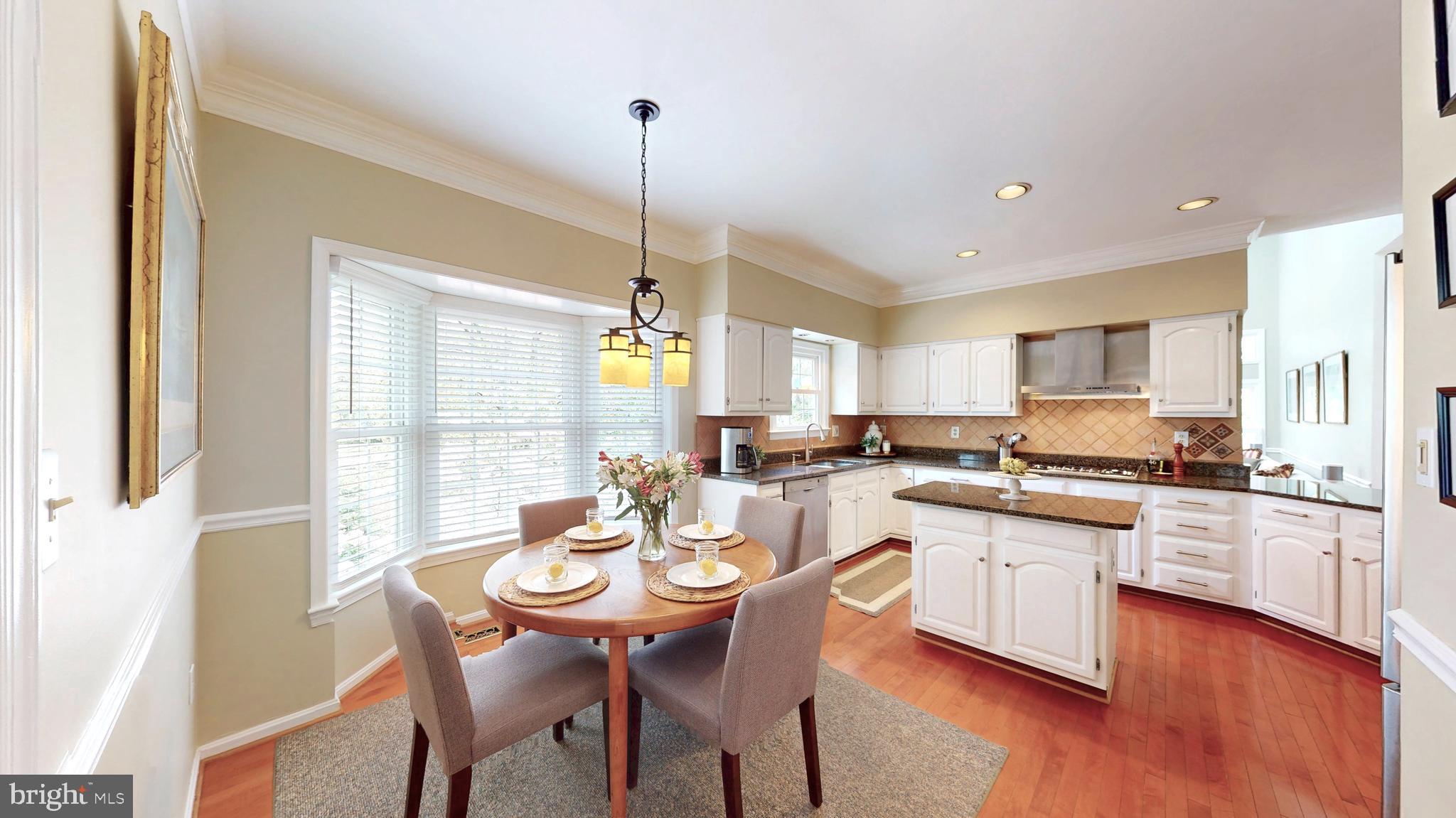 LOWES ISLAND - Residential