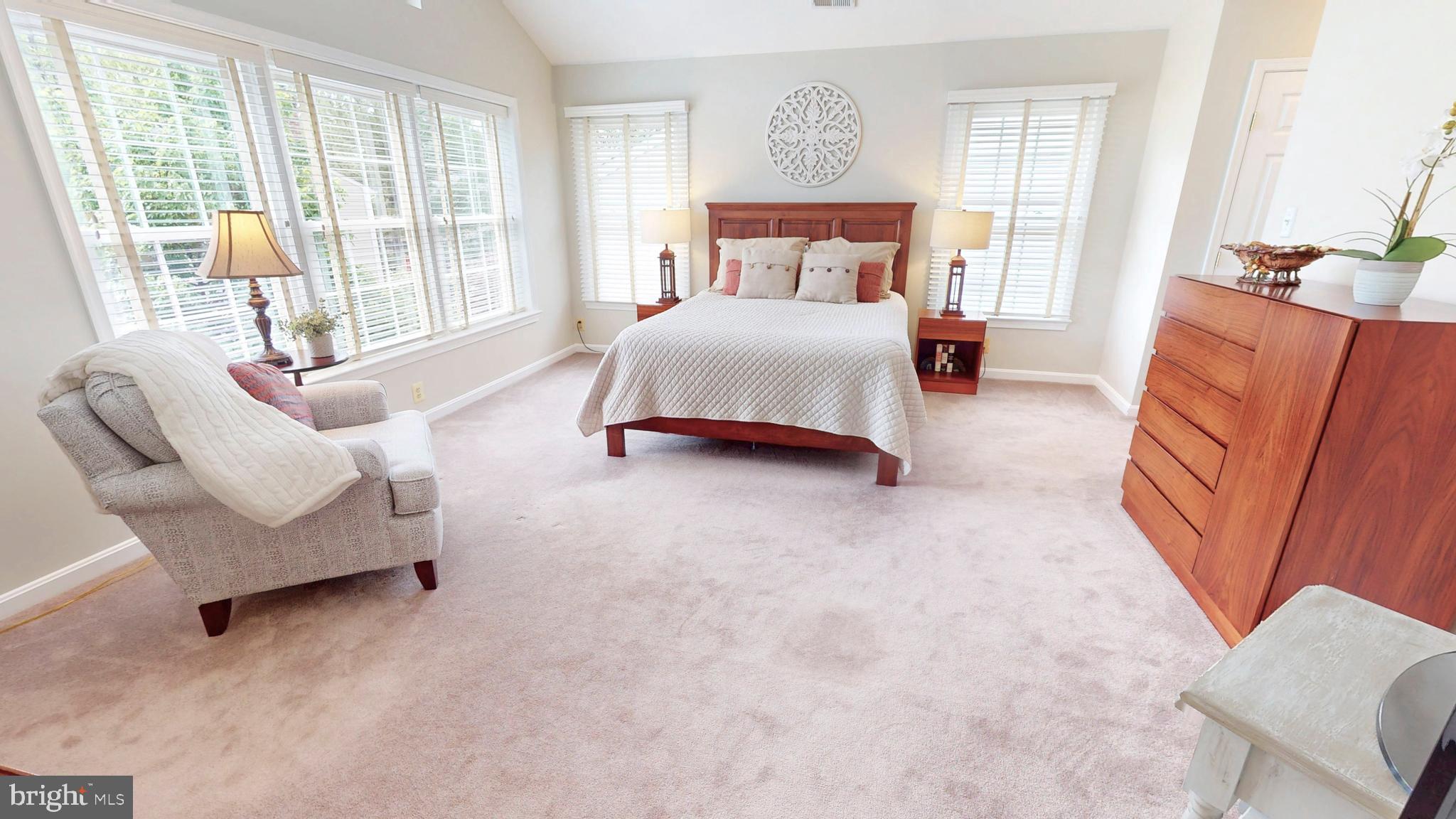 LOWES ISLAND - Residential