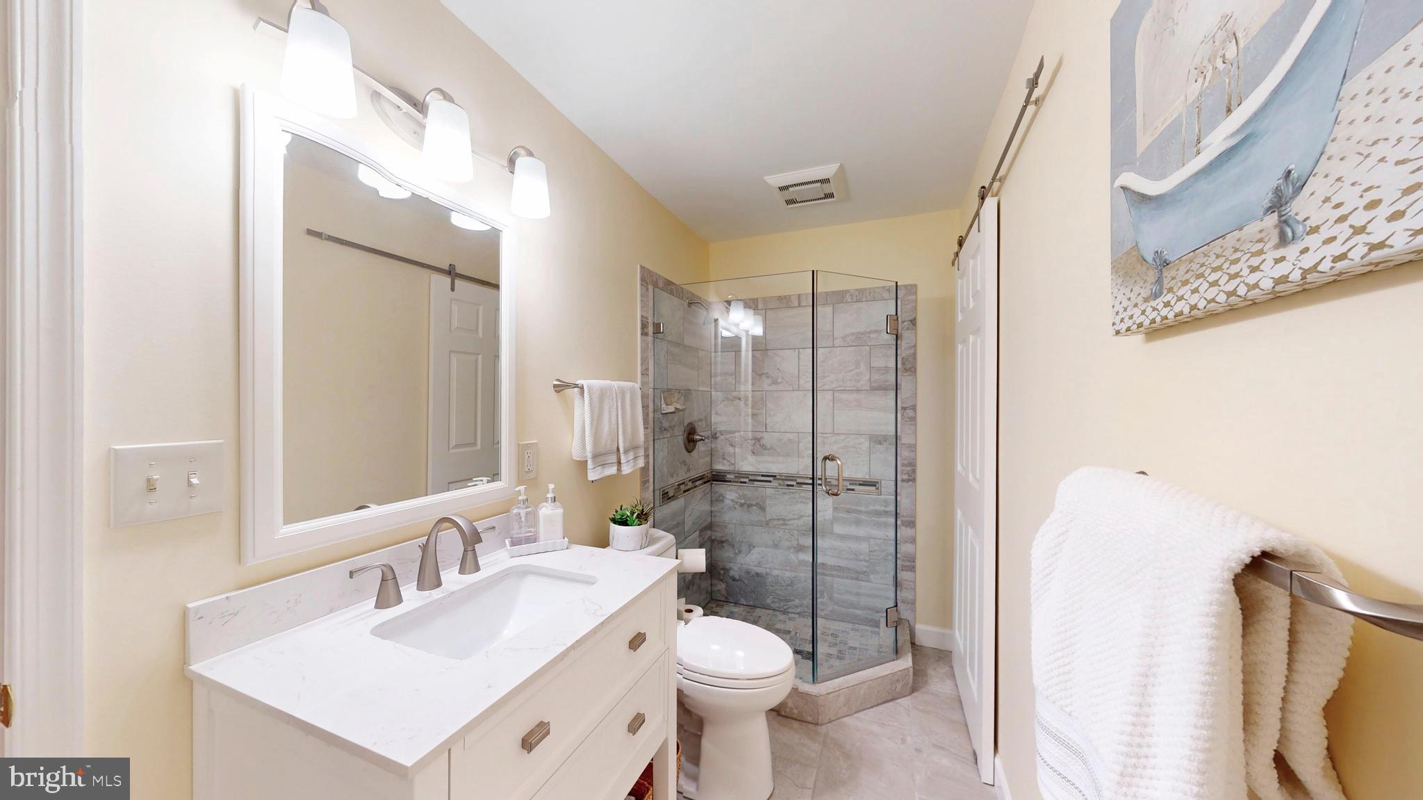 LOWES ISLAND - Residential