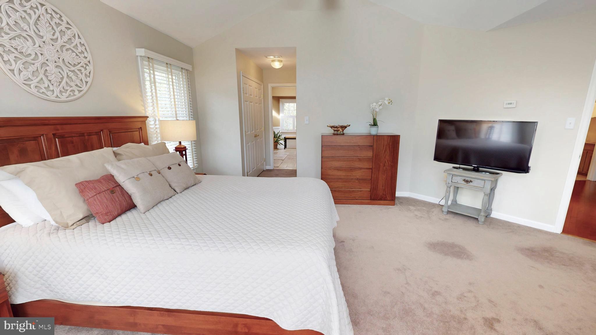 LOWES ISLAND - Residential