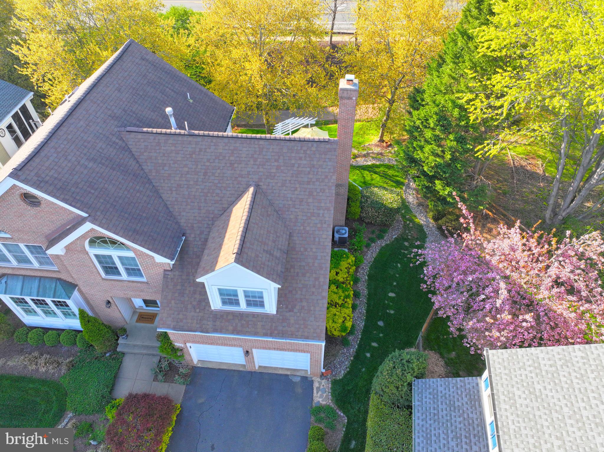 LOWES ISLAND - Residential