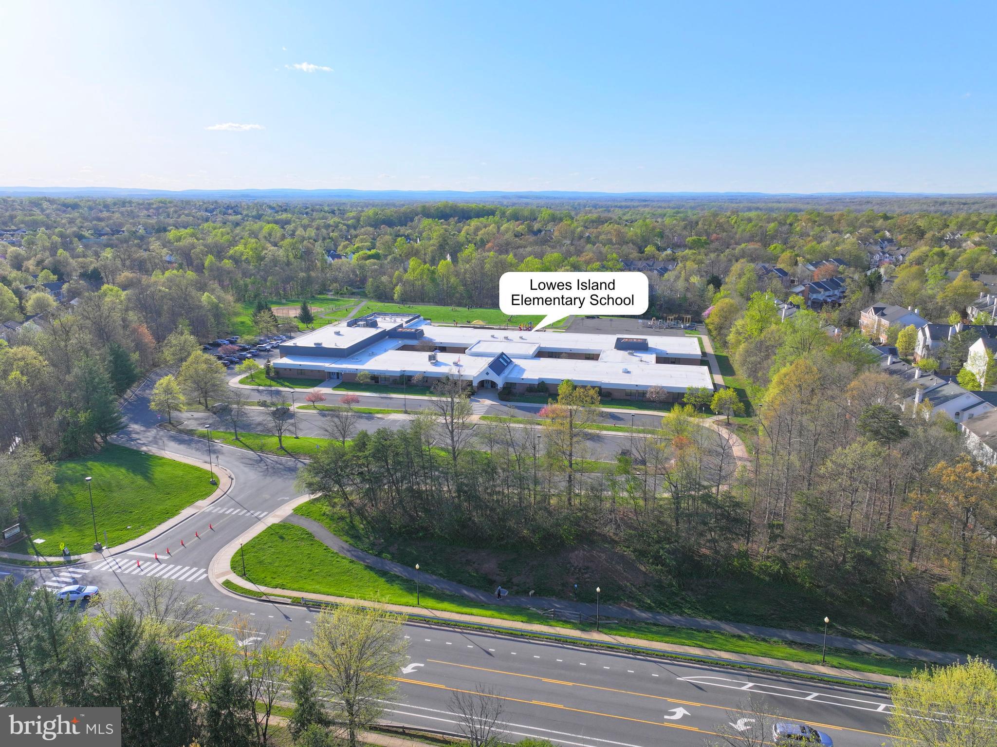 LOWES ISLAND - Residential