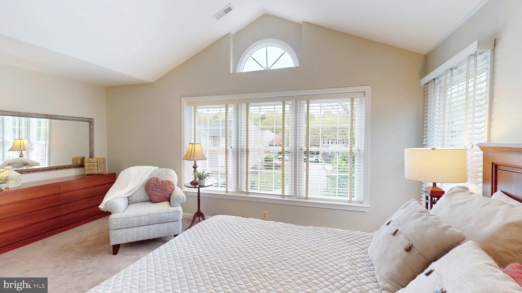 LOWES ISLAND - Residential