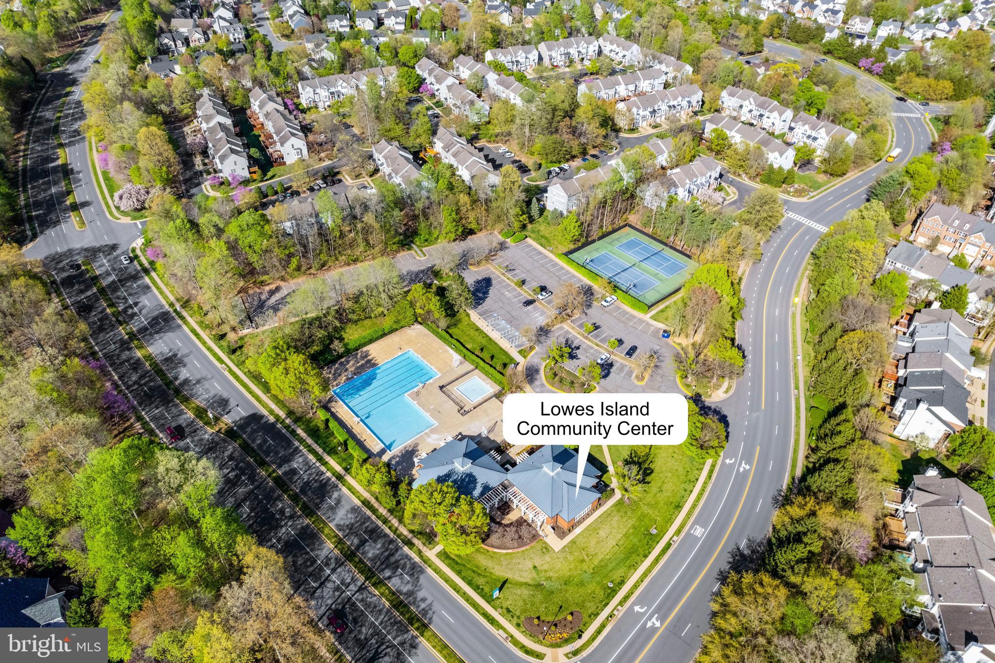 LOWES ISLAND - Residential