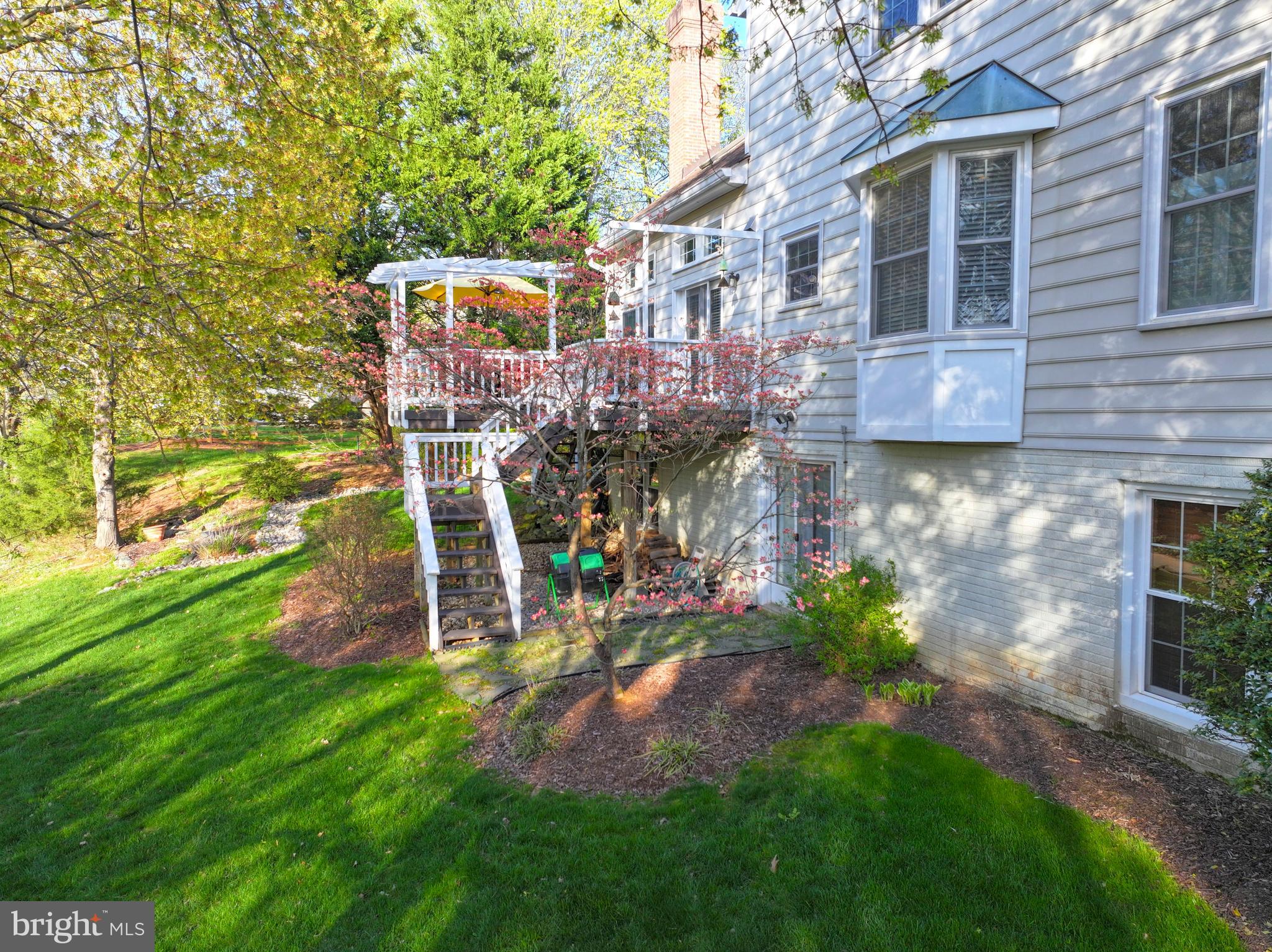 LOWES ISLAND - Residential