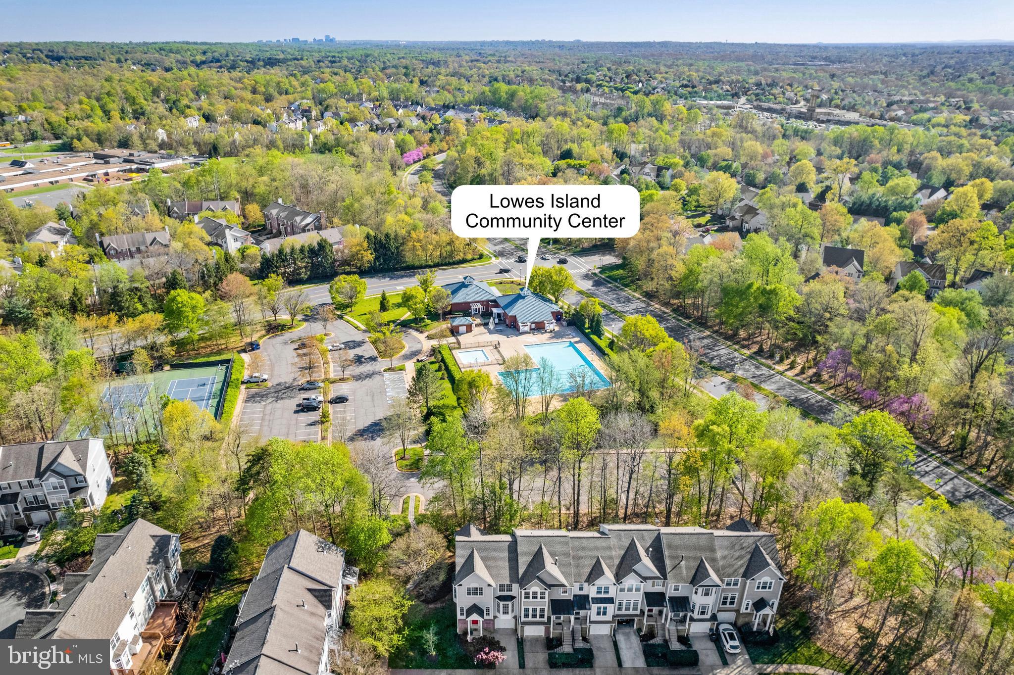 LOWES ISLAND - Residential