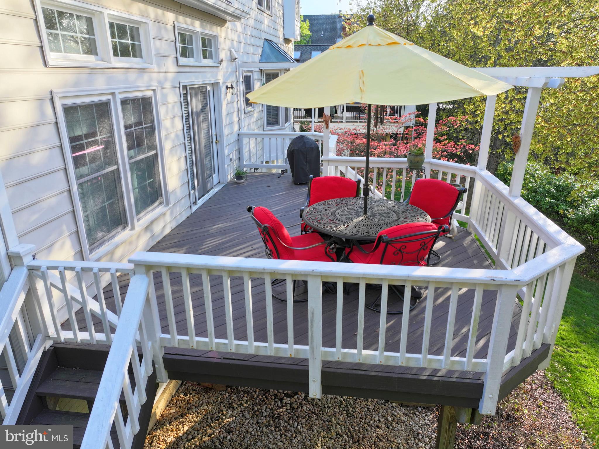 LOWES ISLAND - Residential