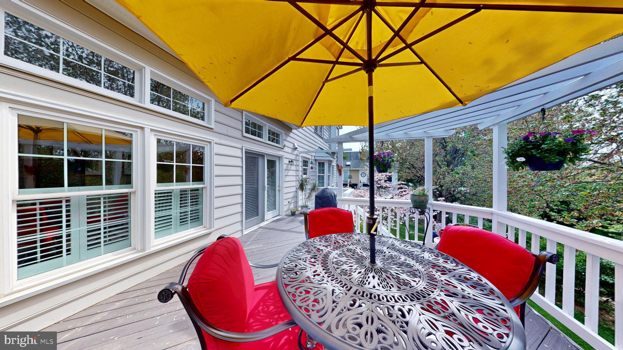 LOWES ISLAND - Residential