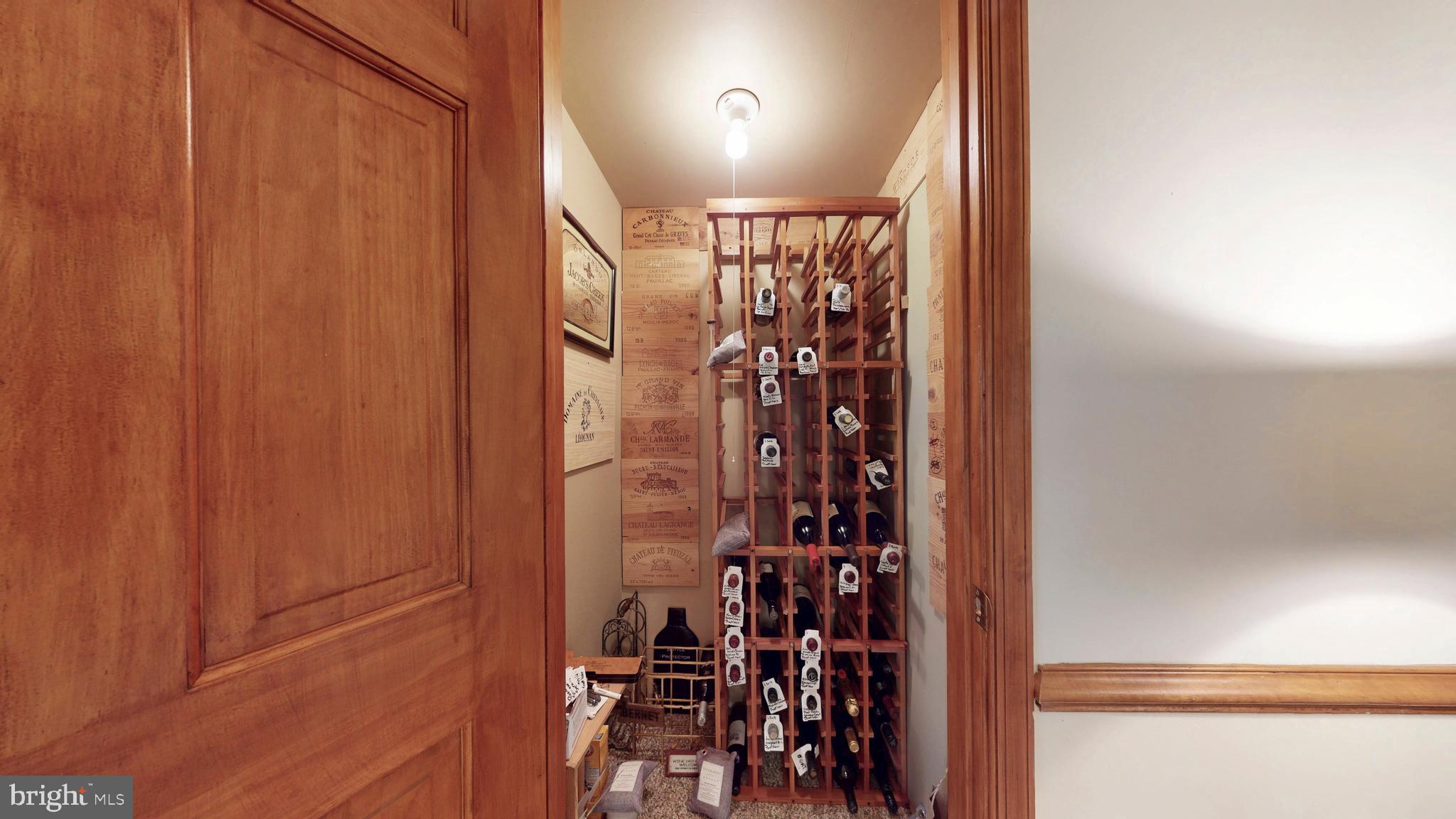 LOWES ISLAND - Residential