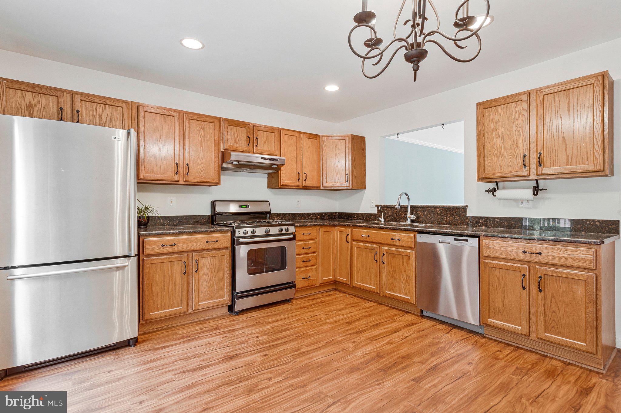 616 BELLERIVE COURT 85