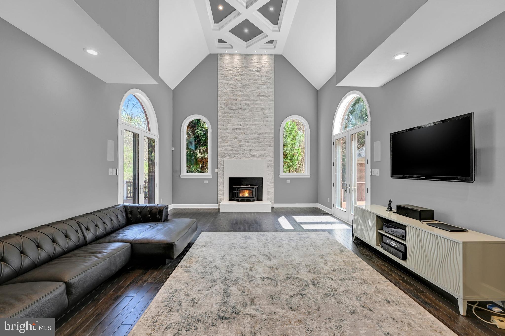 PADONIA WOODS - Residential