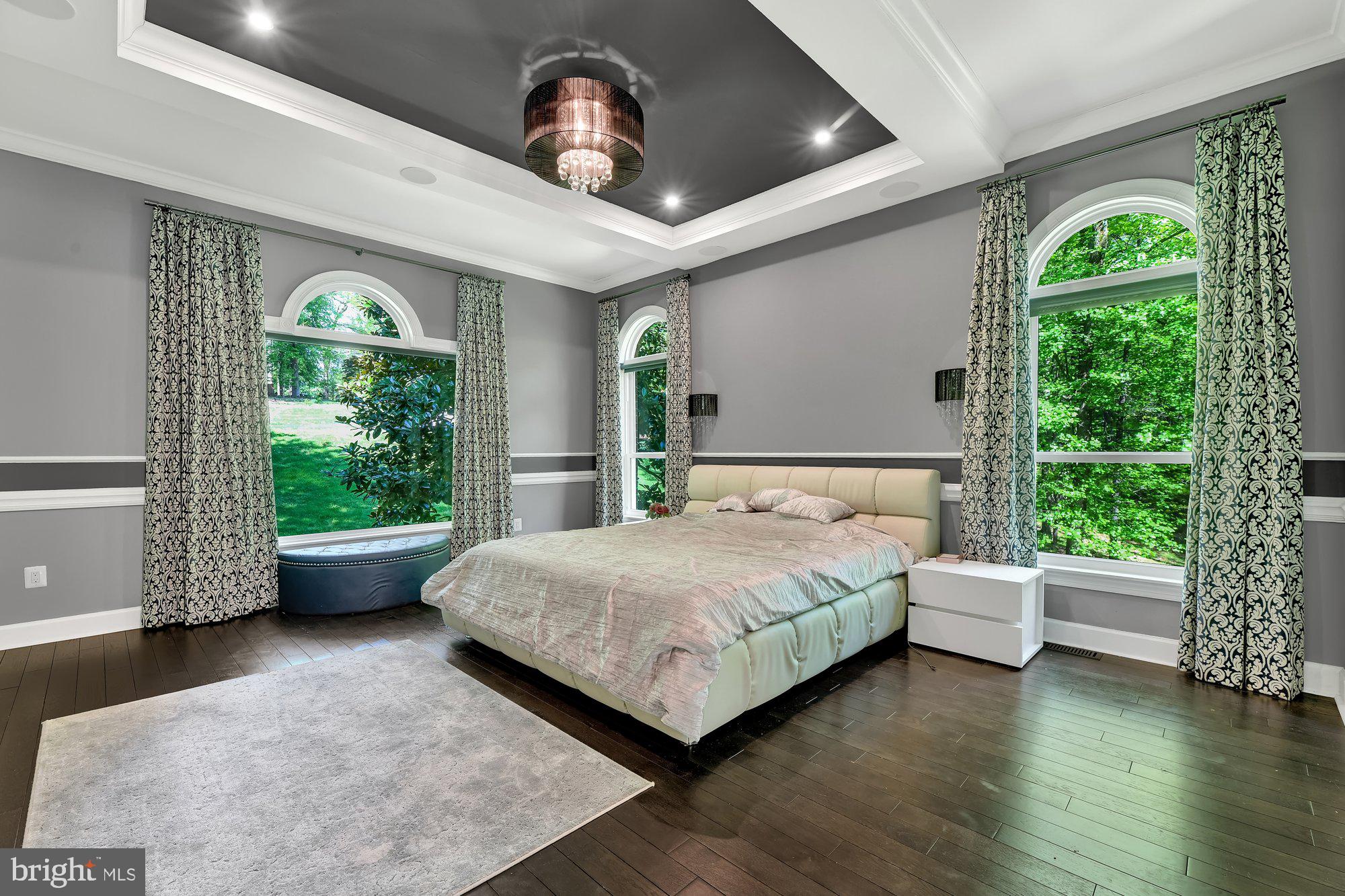 PADONIA WOODS - Residential