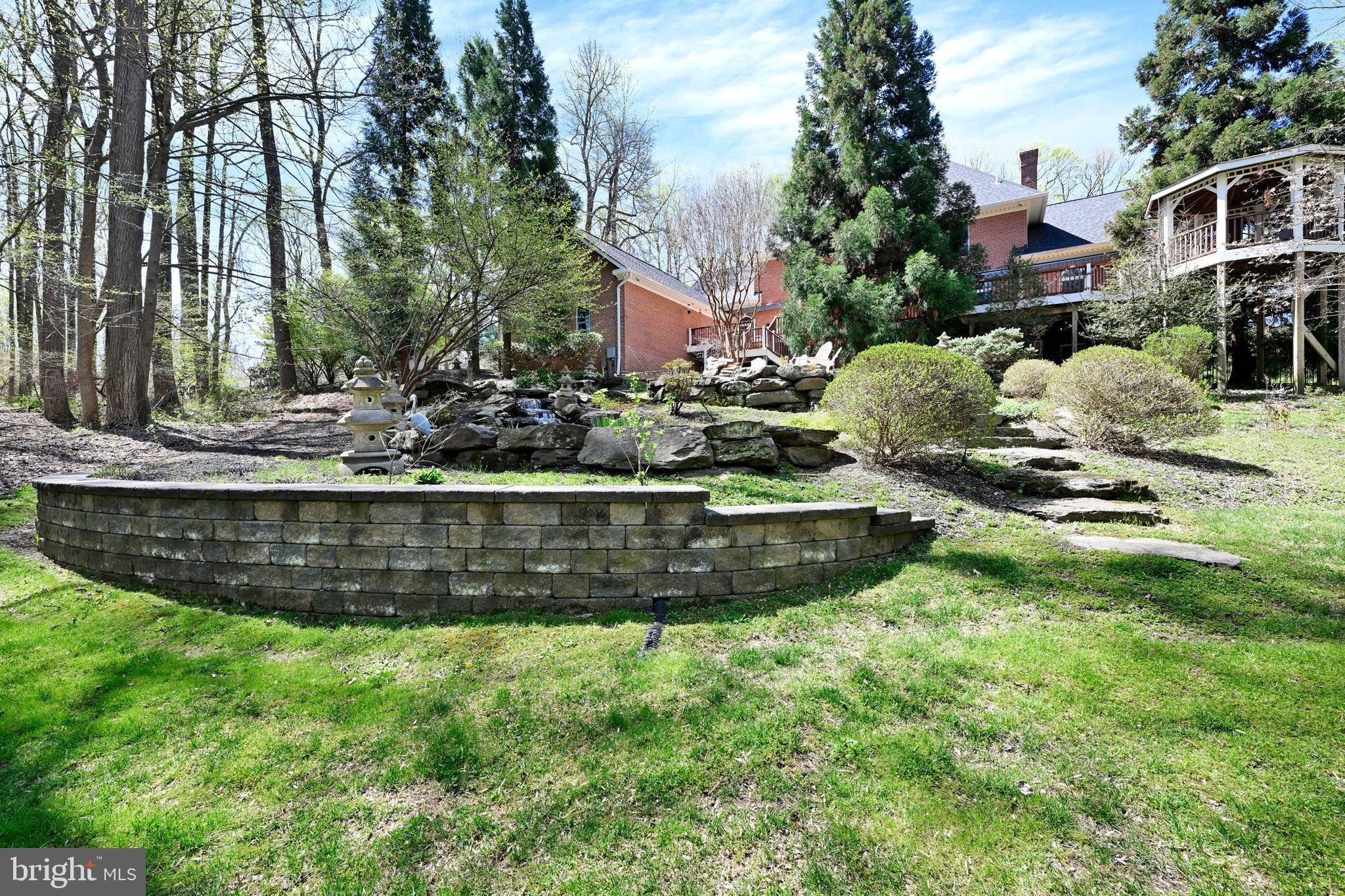 PADONIA WOODS - Residential