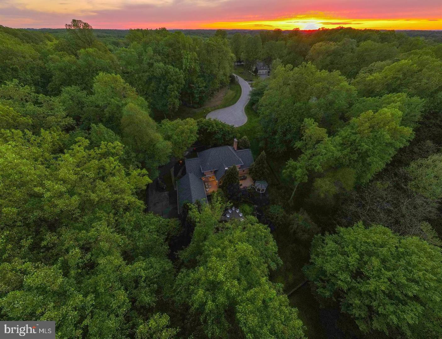 PADONIA WOODS - Residential