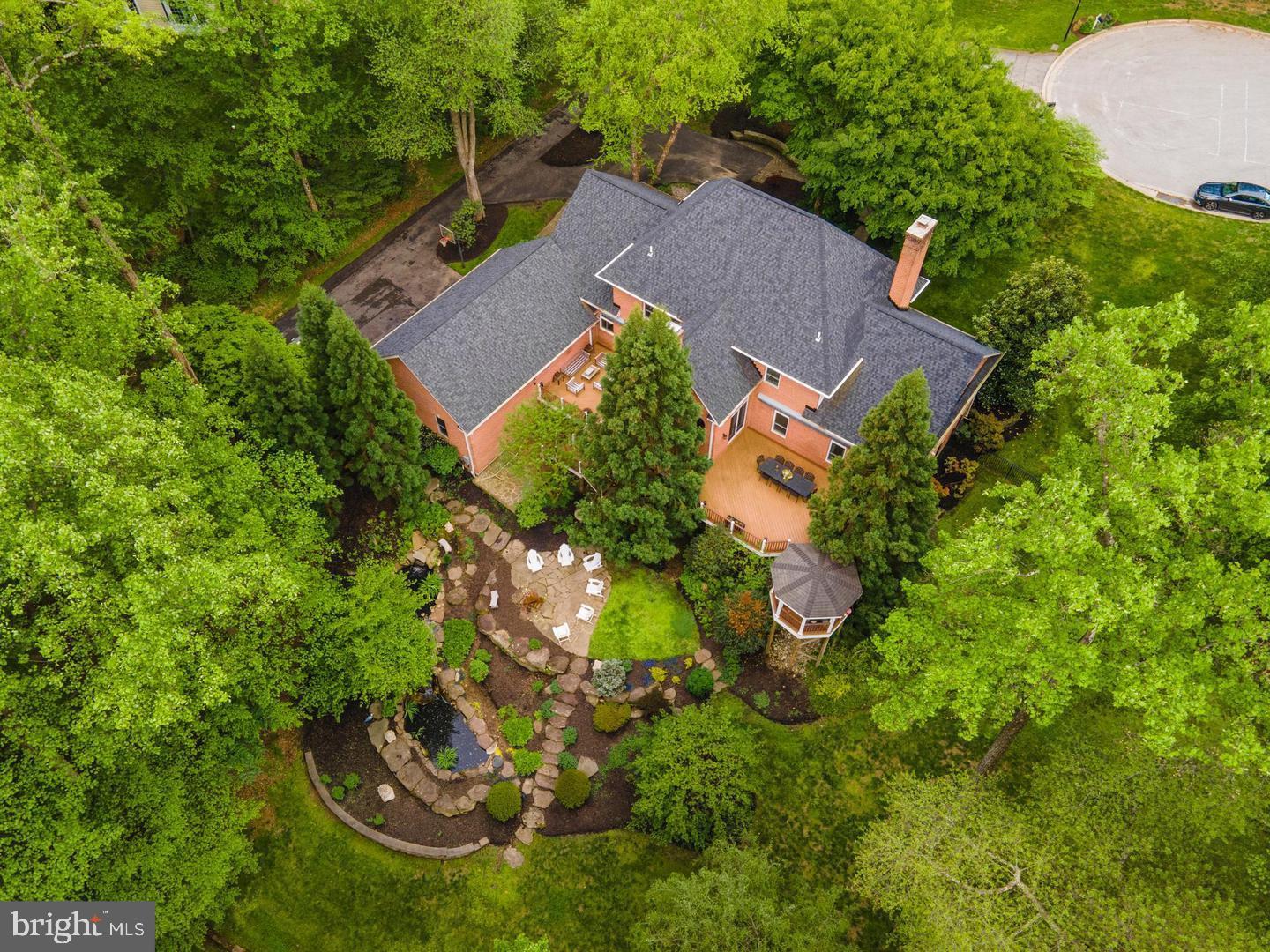 PADONIA WOODS - Residential