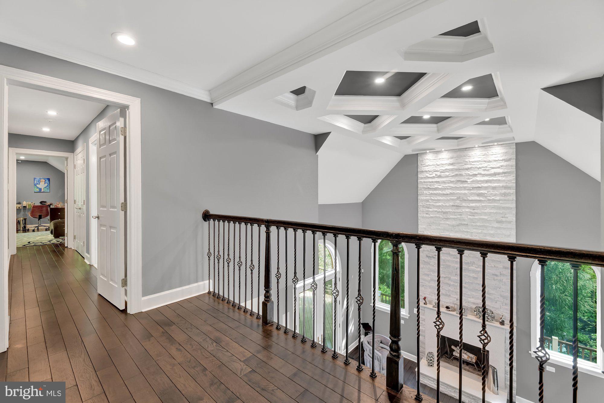 PADONIA WOODS - Residential