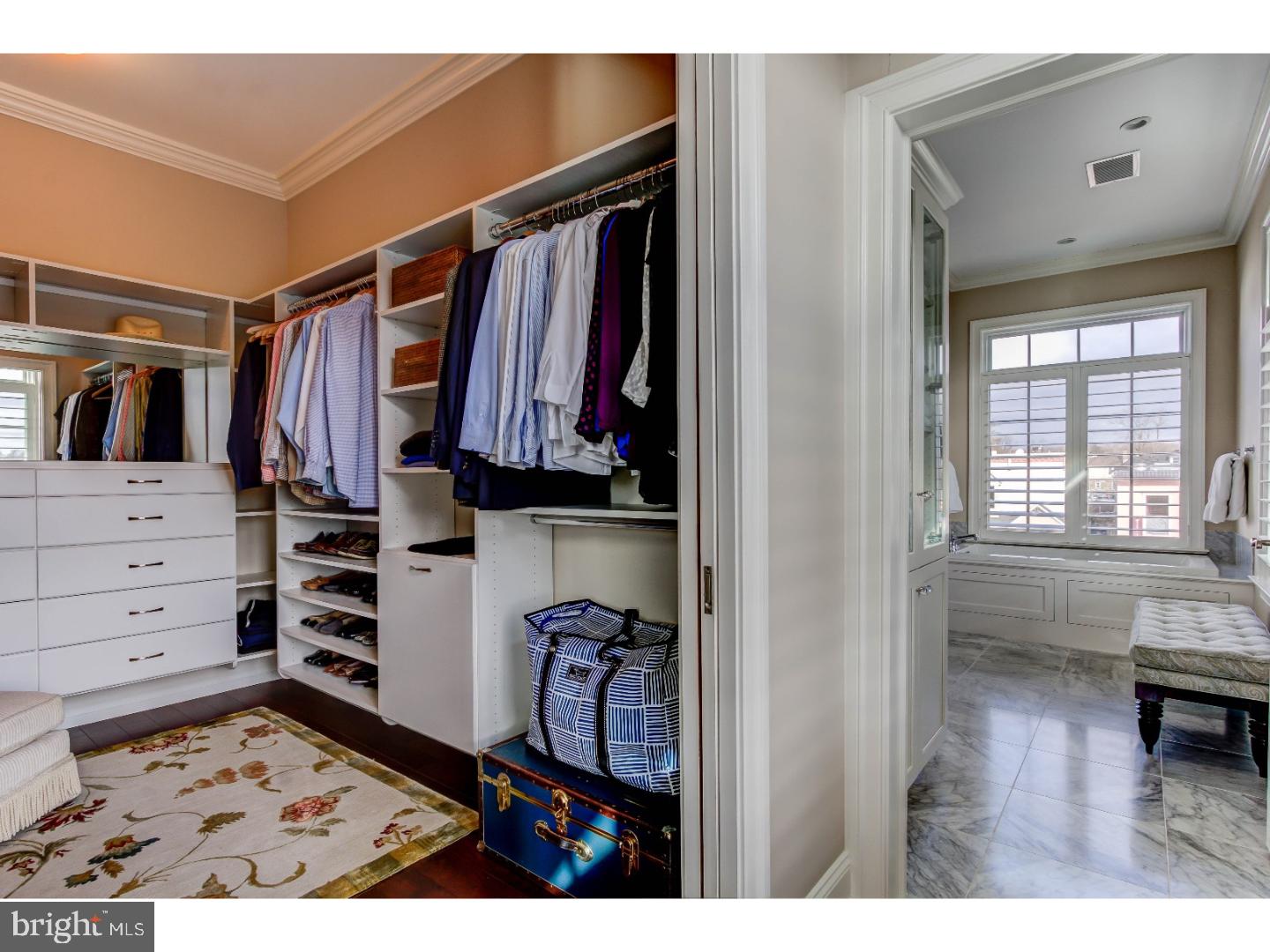 LOUELLA - Residential