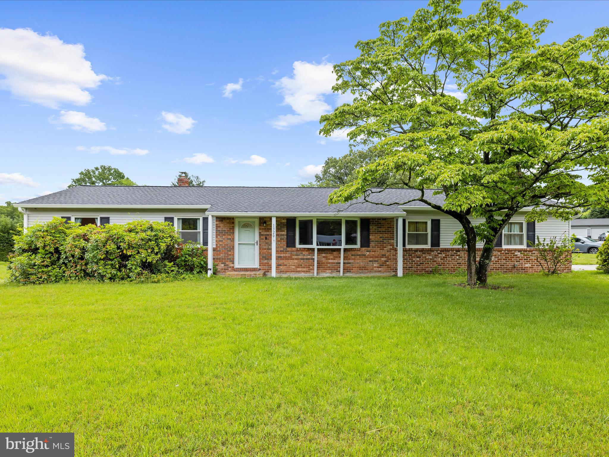 1320 ASHBURTON DRIVE