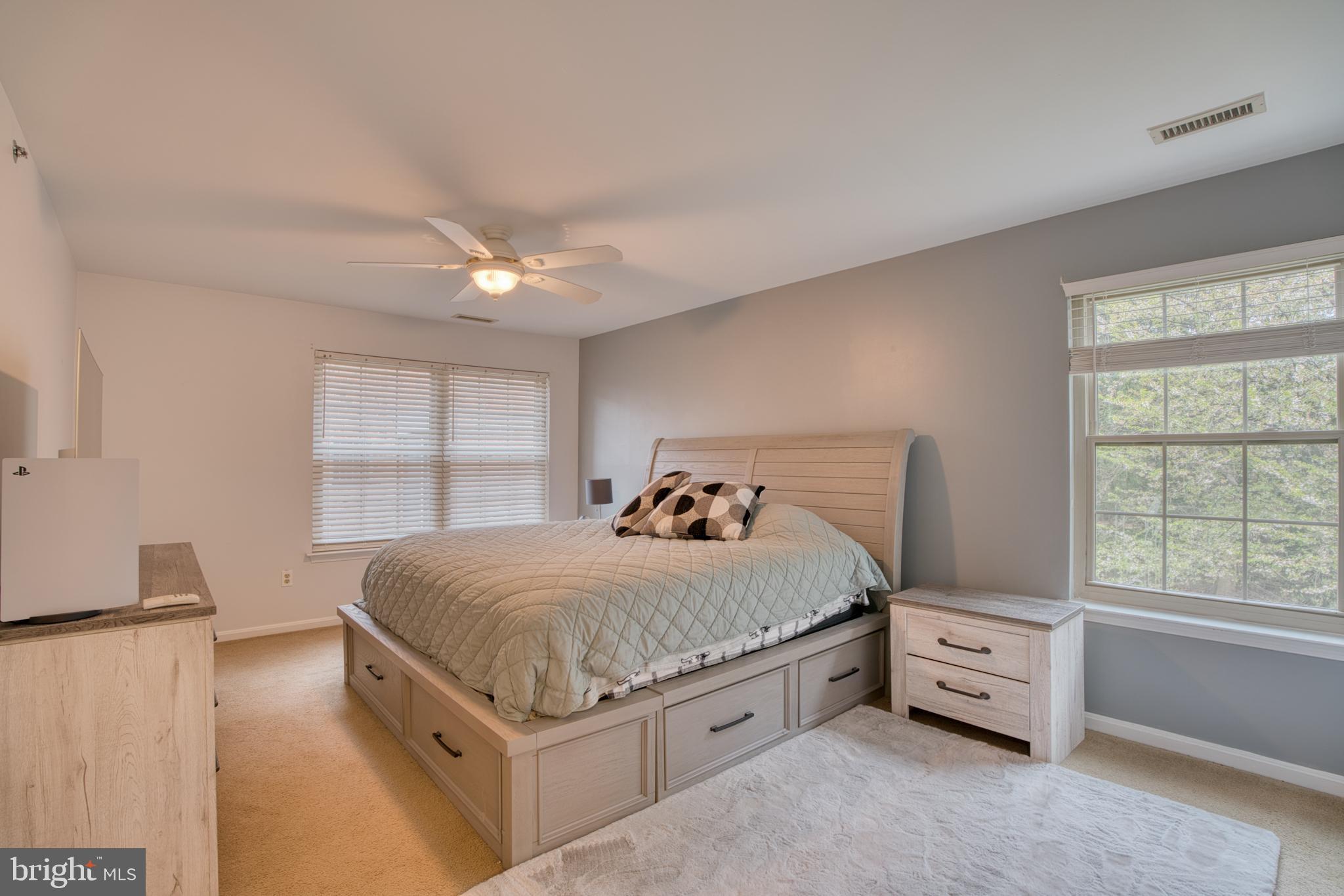 RAINFLOWER/LOVETON - Residential