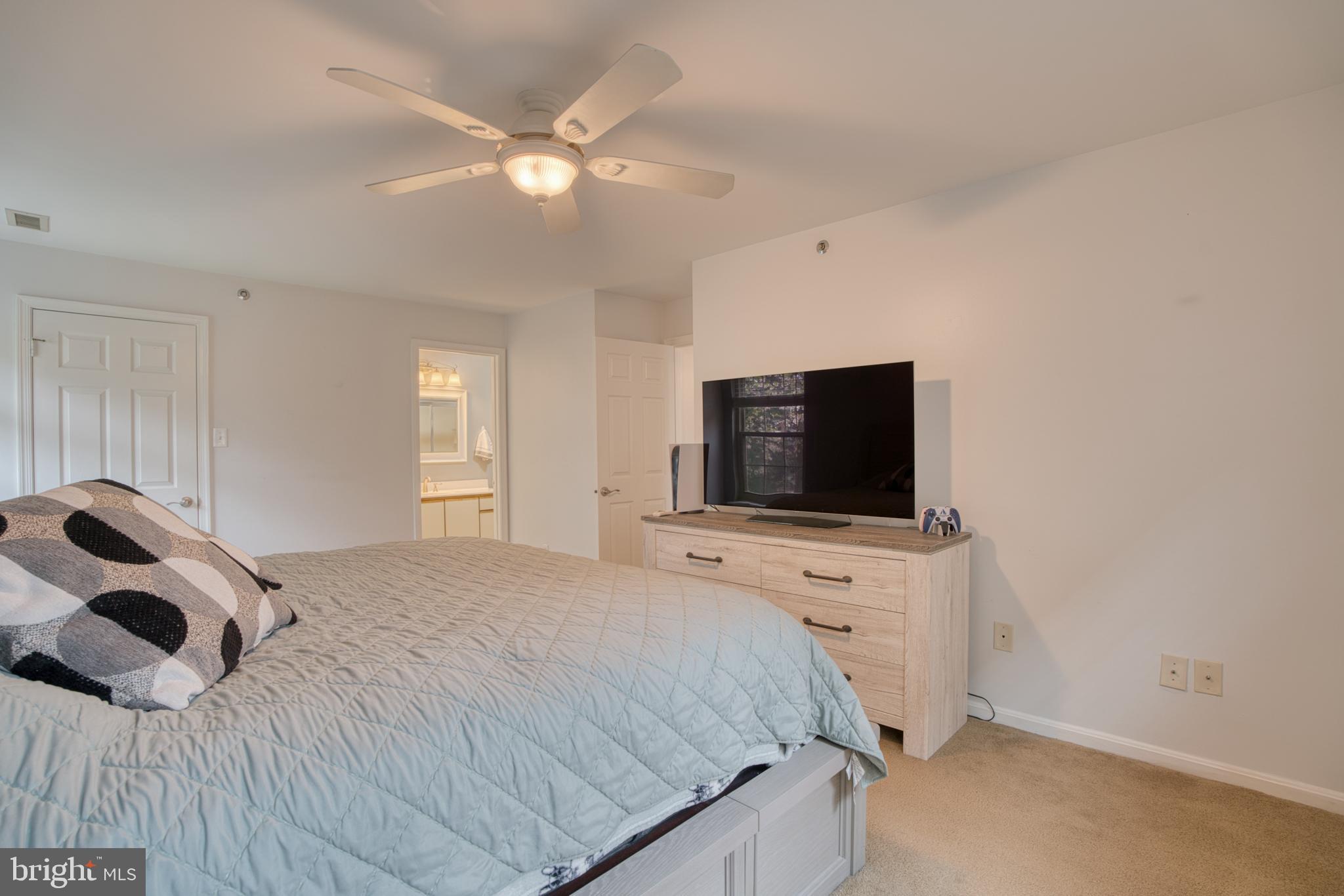 RAINFLOWER/LOVETON - Residential