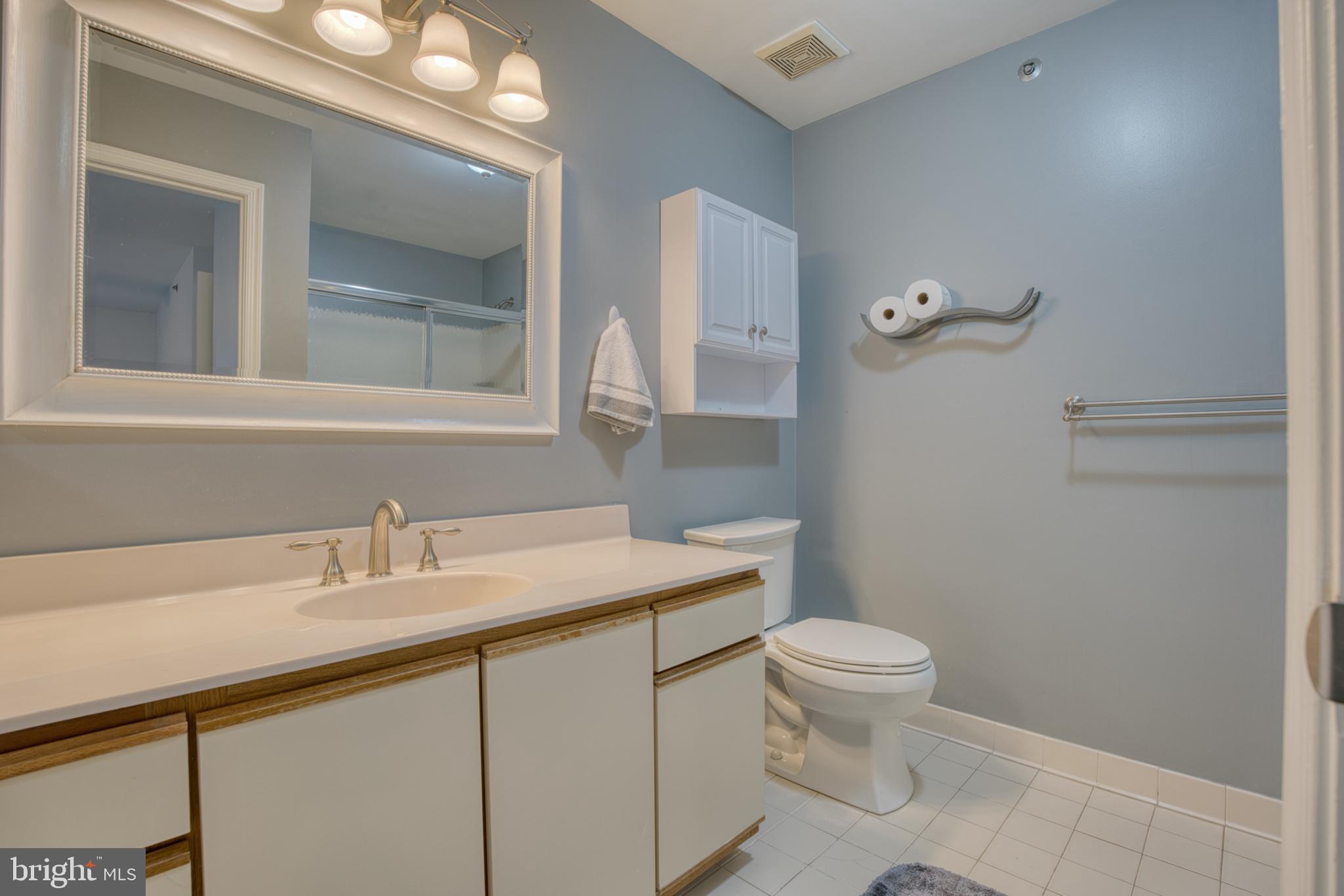 RAINFLOWER/LOVETON - Residential