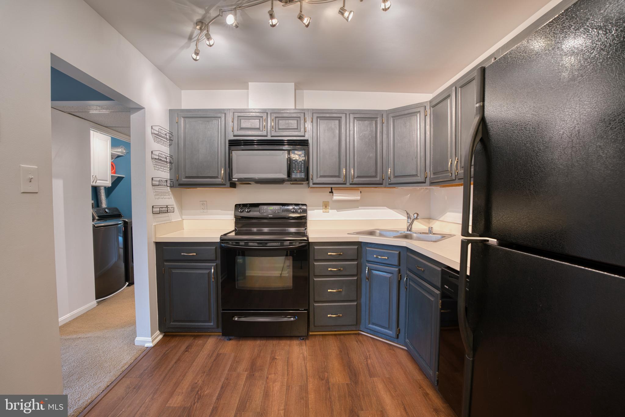 RAINFLOWER/LOVETON - Residential