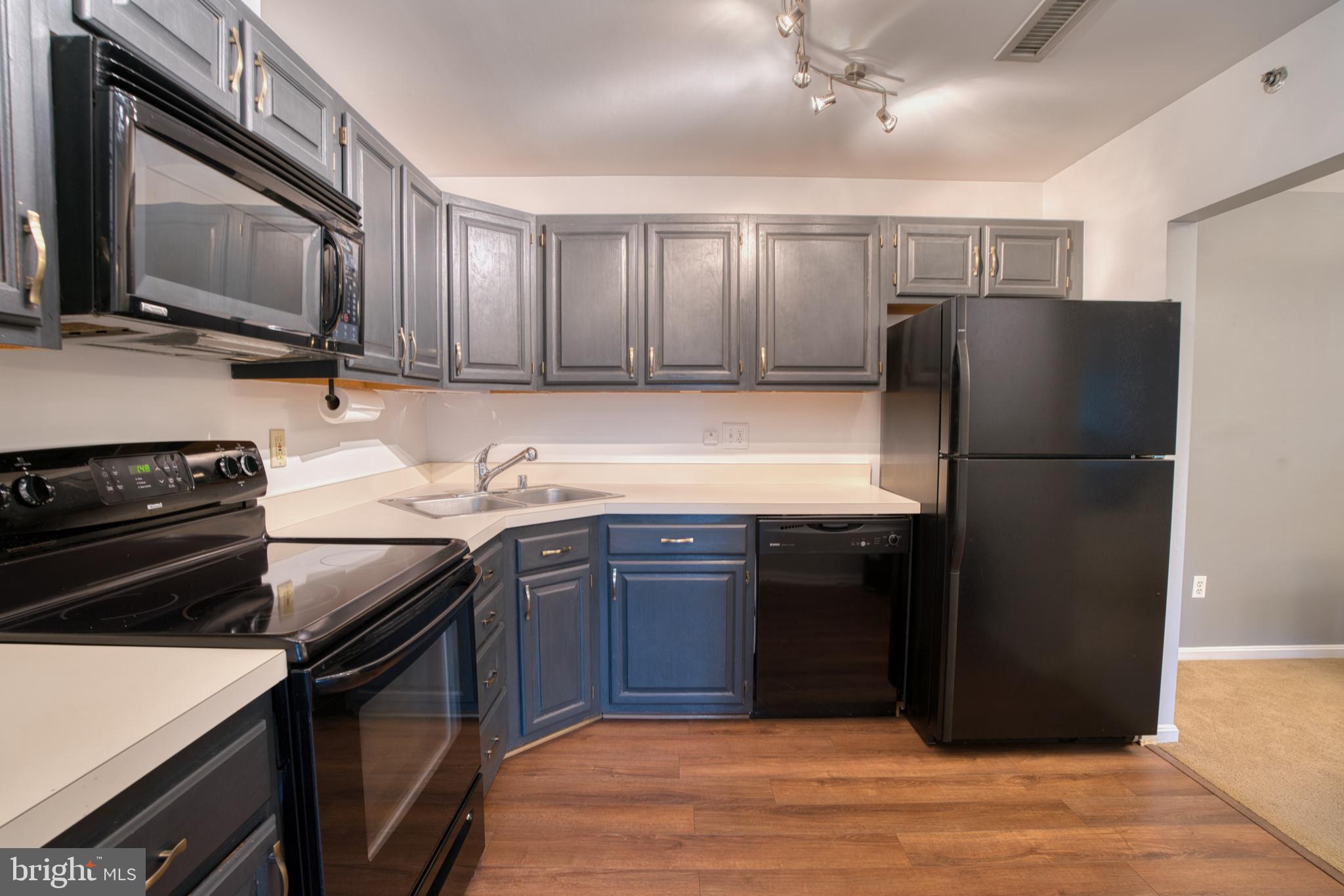 RAINFLOWER/LOVETON - Residential