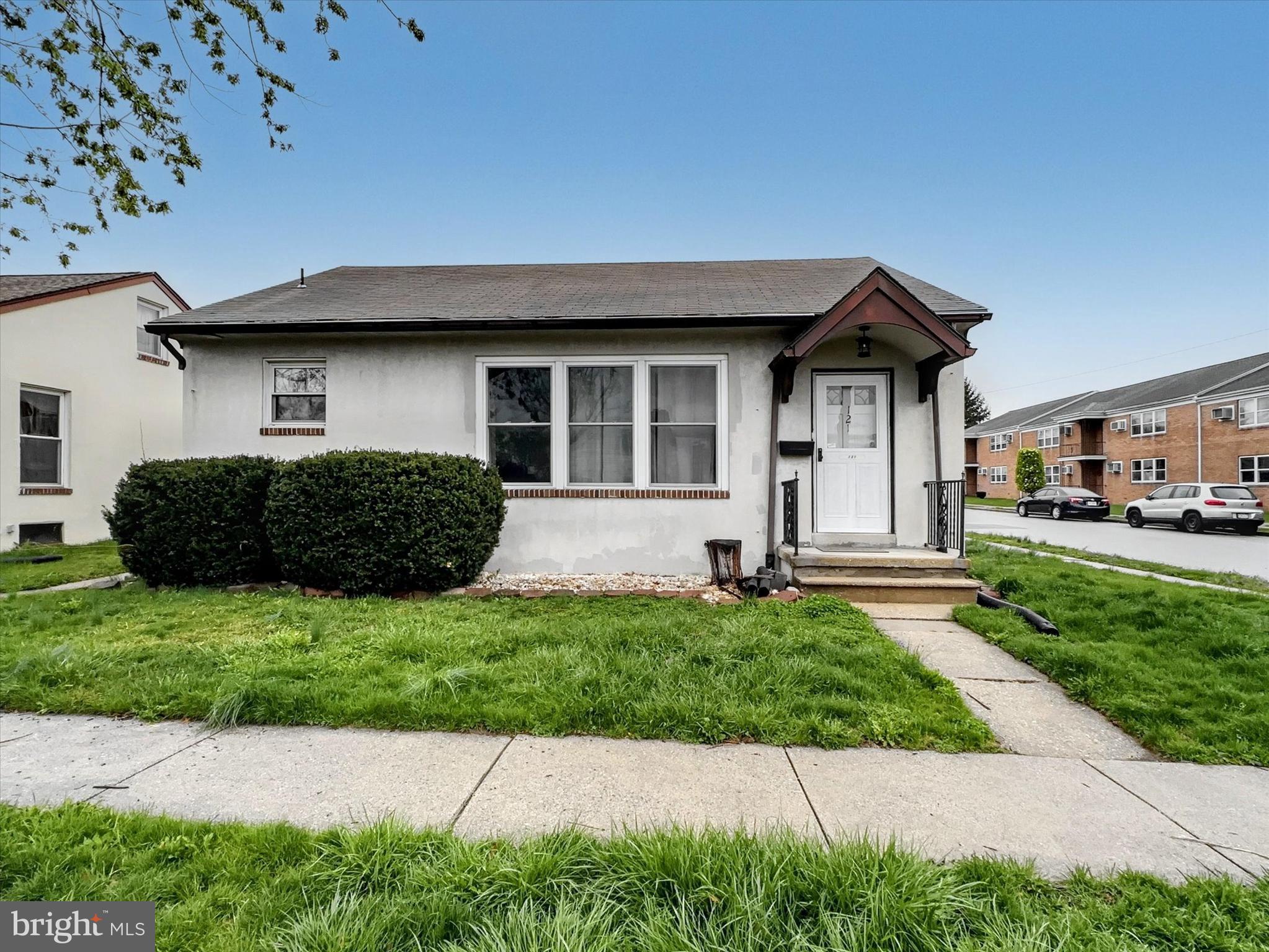 This beautifully upgraded detached home offers the perfect blend of comfort and convenience. Nestled in a prime East York location, you’ll be just minutes from shopping, dining, entertainment, and major transportation routes. Inside, you'll find stunning floors, a renovated kitchen and 2 full bathrooms, 3 bedrooms and an overall peaceful retreat. The finished basement provides extra living space, and the fireplace adds a cozy touch. Enjoy a nice manageable yard, a side-load garage with an attached breezeway, and so much more. Rest easy with peace of mind in the brand-new HVAC systems! Don’t miss your chance to own this beautiful home!