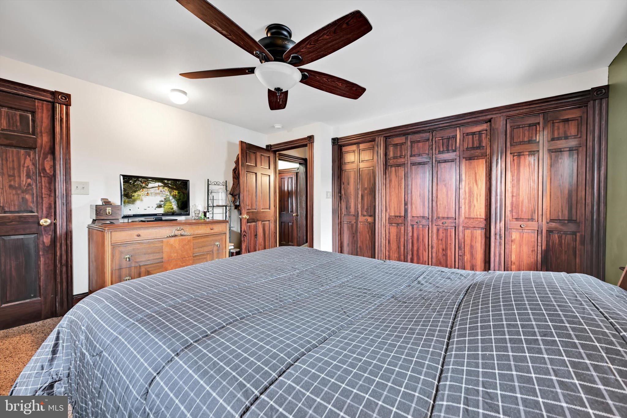 RINGTOWN - Residential