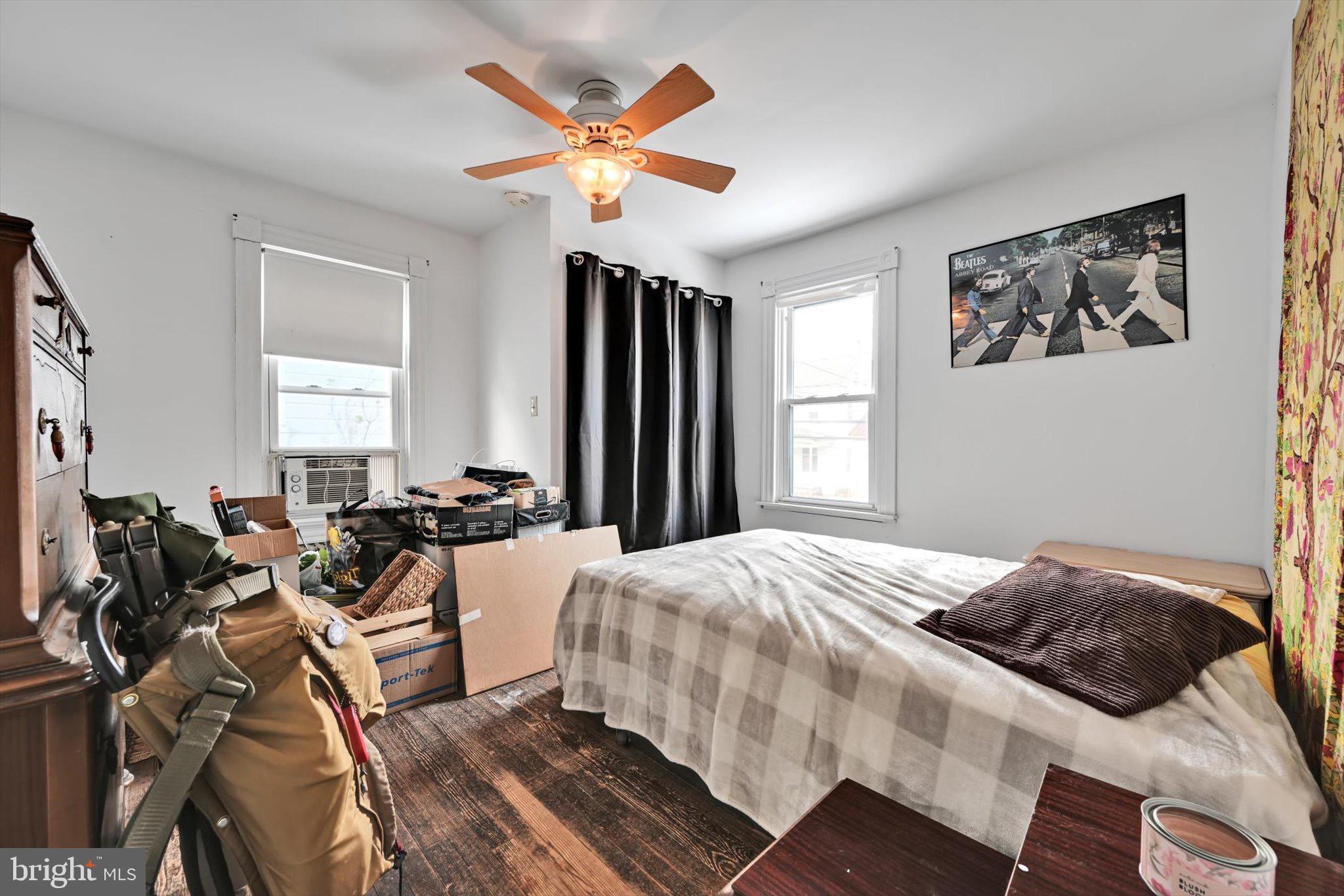 RINGTOWN - Residential