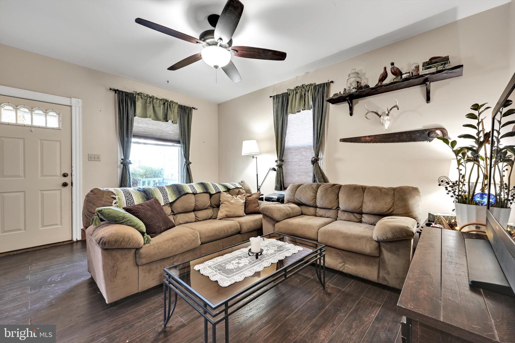 RINGTOWN - Residential