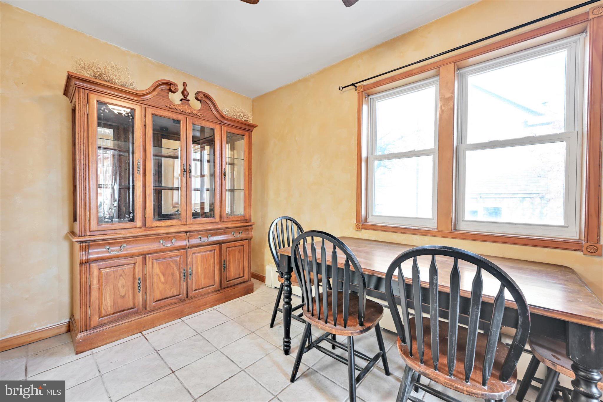 RINGTOWN - Residential