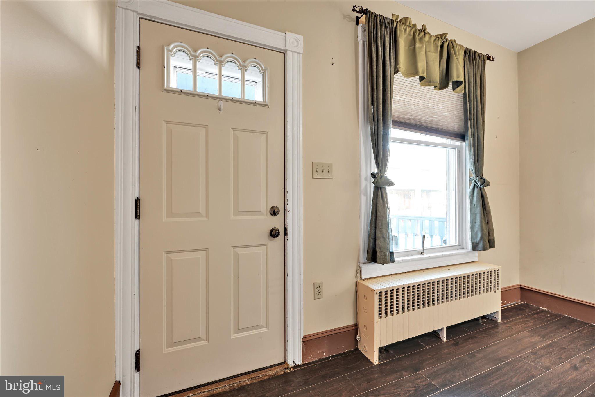 RINGTOWN - Residential