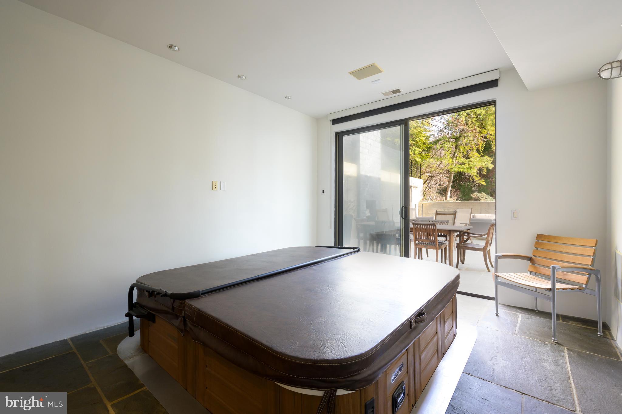 GLEN ECHO HEIGHTS - Residential