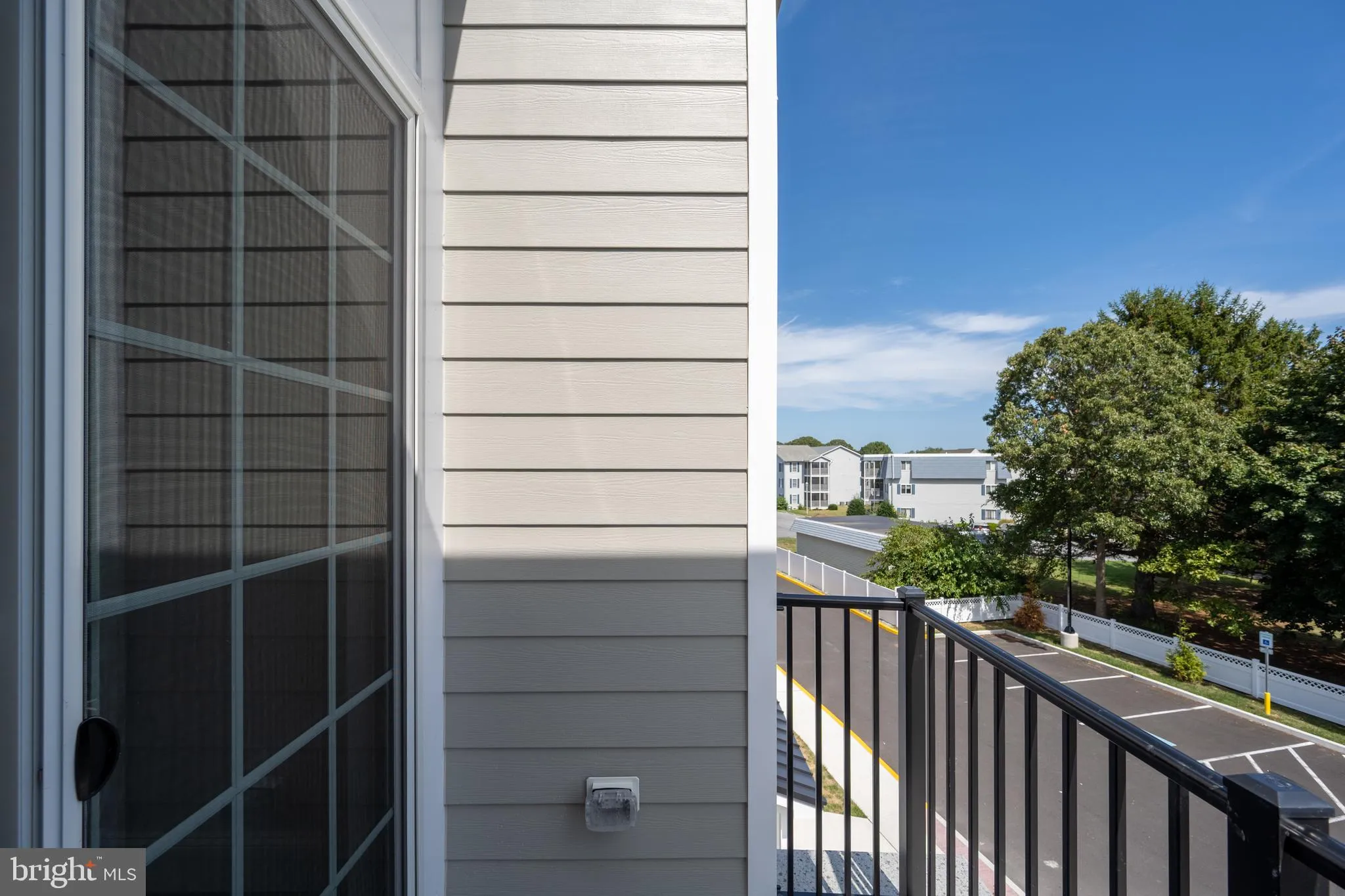 Rehoboth Beach, Delaware 19971, United States, 2 Bedrooms Bedrooms, ,2 BathroomsBathrooms,Residential,Active,51933