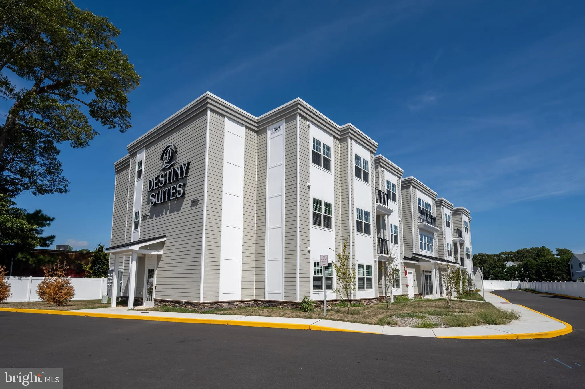 Rehoboth Beach, Delaware 19971, United States, 2 Bedrooms Bedrooms, ,2 BathroomsBathrooms,Residential,Active,51933