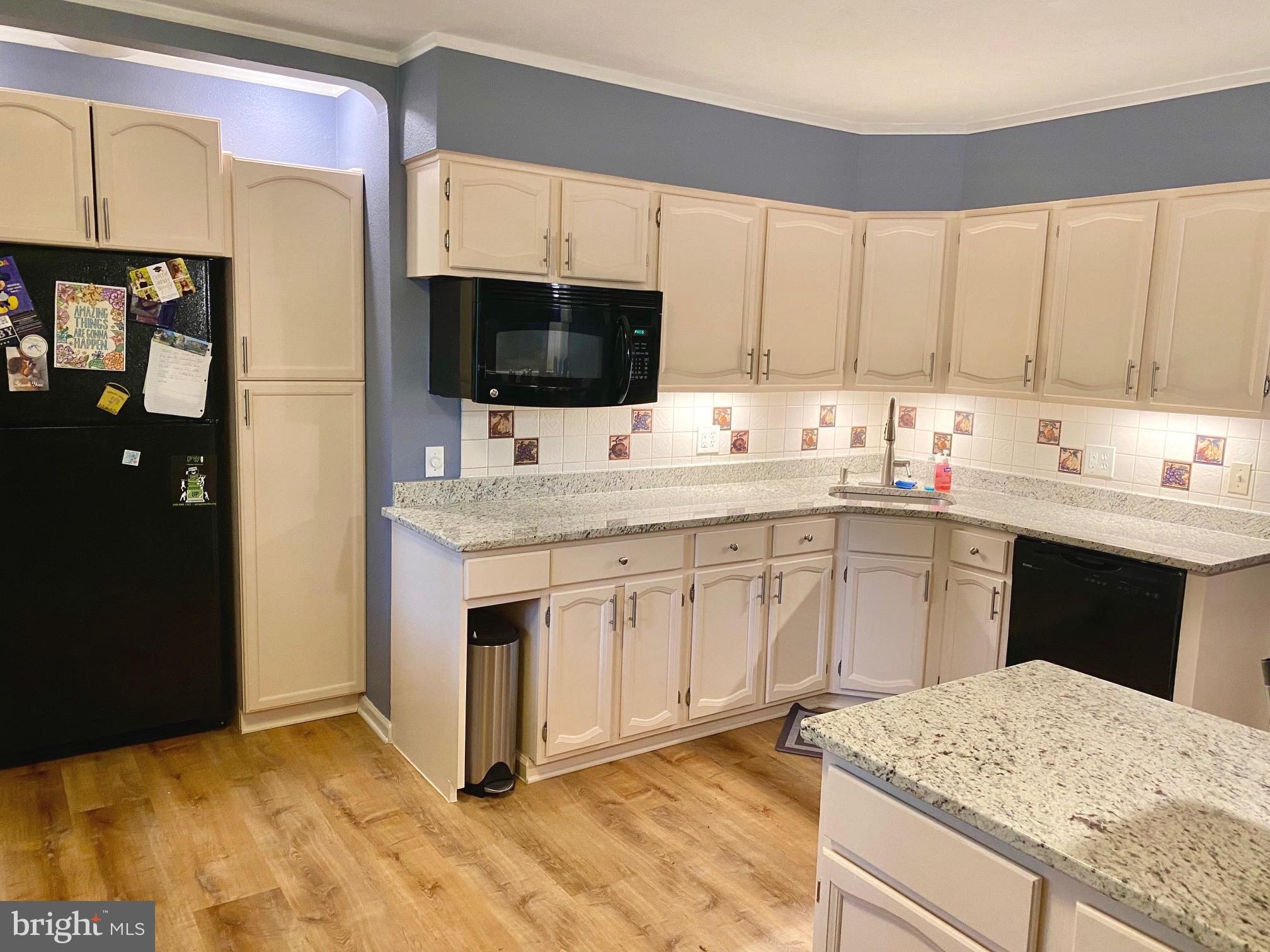 LAKE HOLIDAY ESTATES - Residential