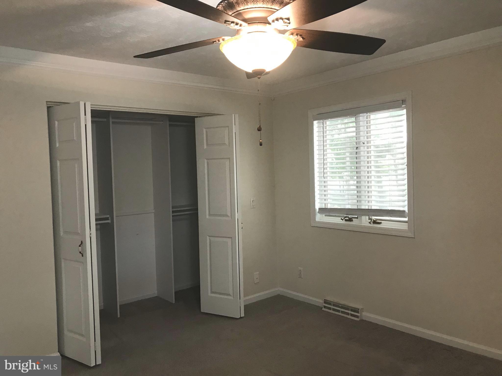 LAKE HOLIDAY ESTATES - Residential