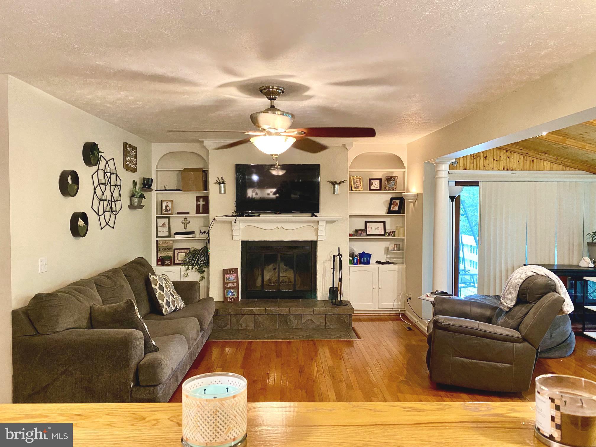 LAKE HOLIDAY ESTATES - Residential