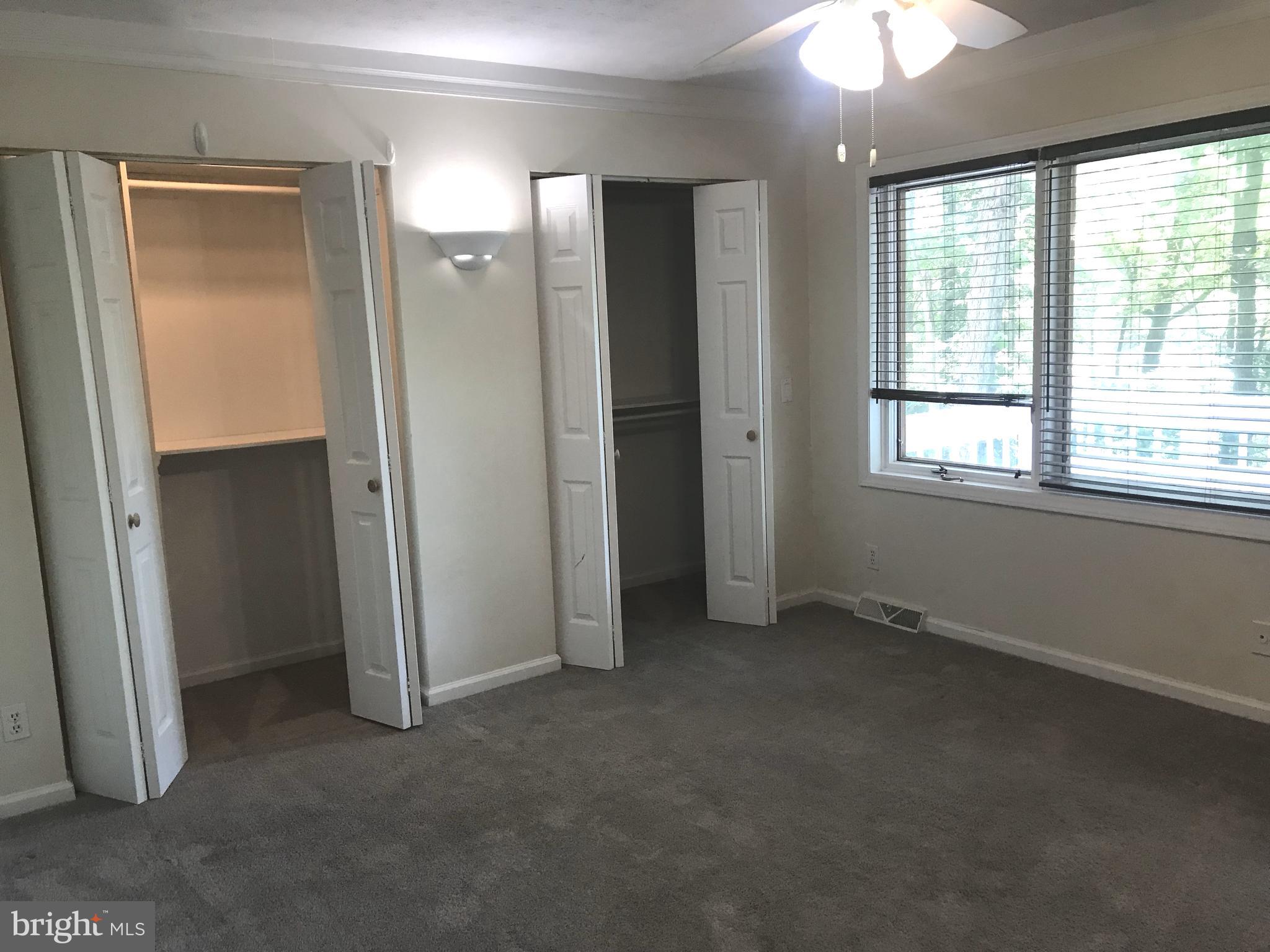 LAKE HOLIDAY ESTATES - Residential