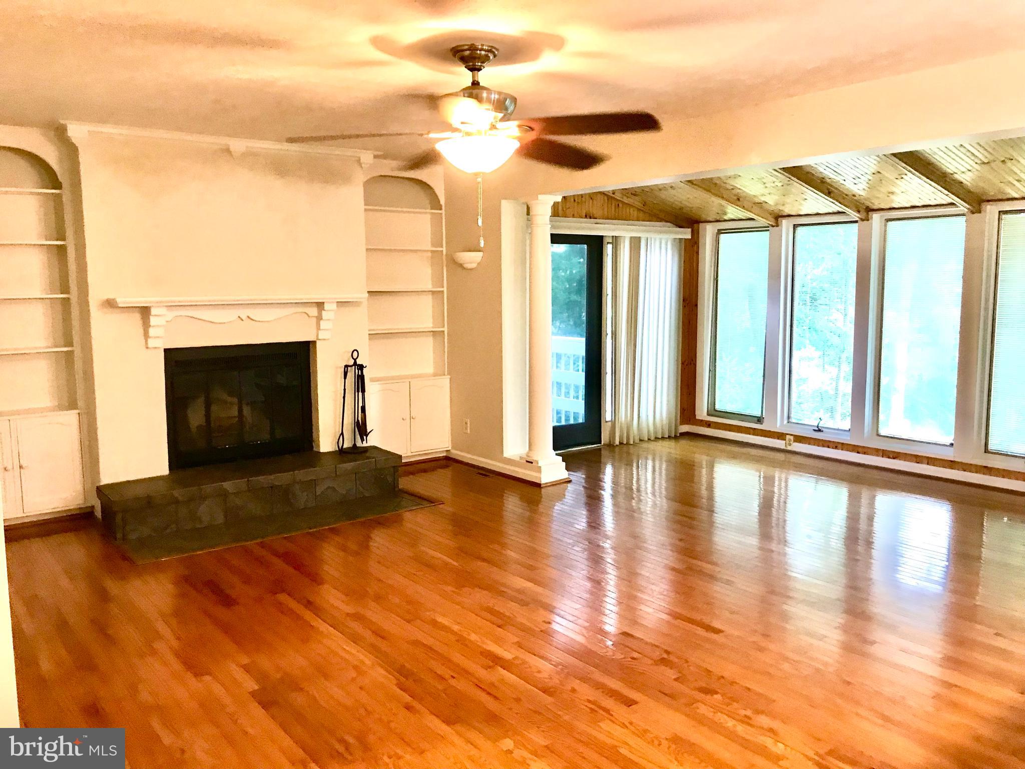 LAKE HOLIDAY ESTATES - Residential