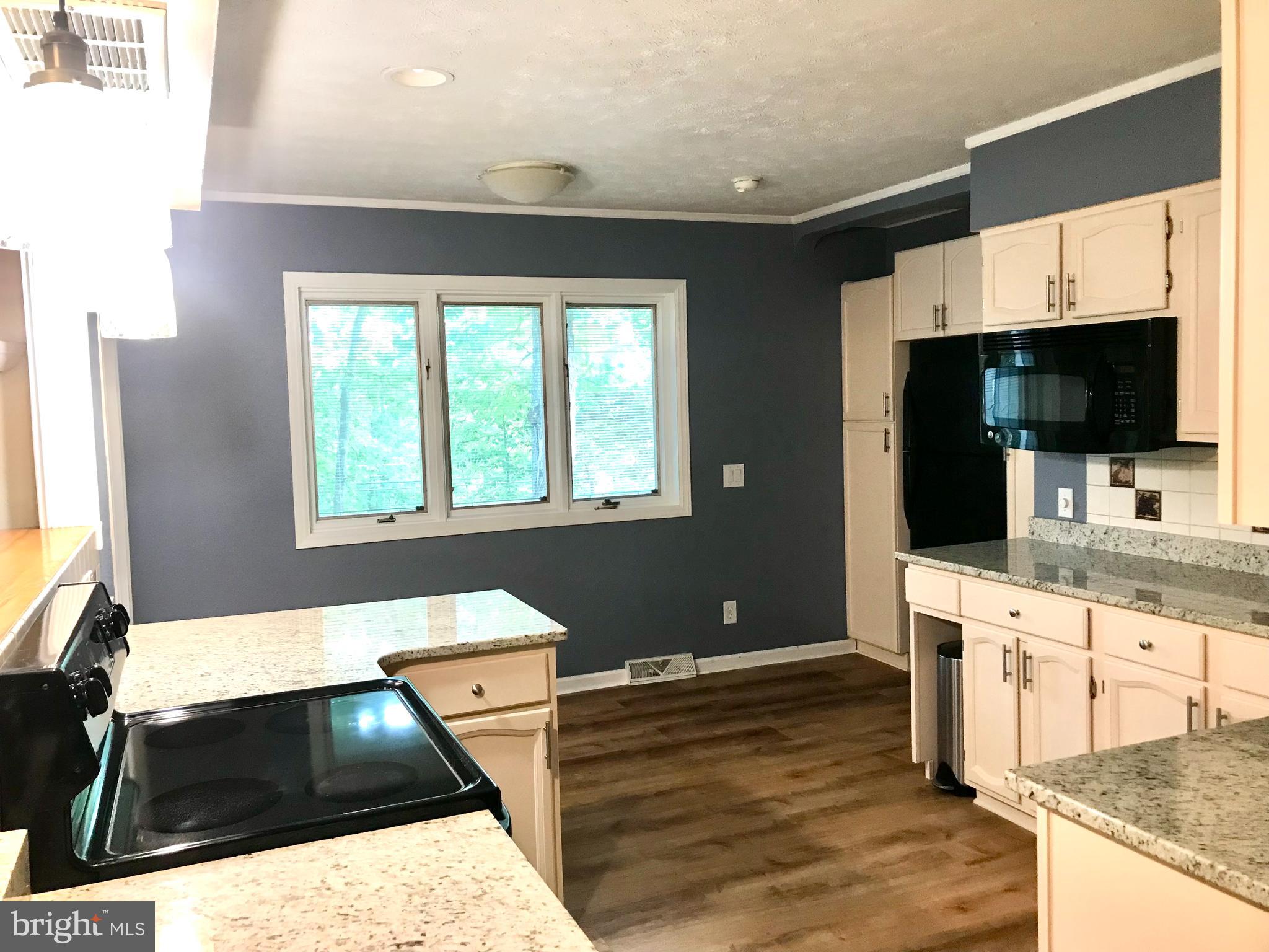 LAKE HOLIDAY ESTATES - Residential