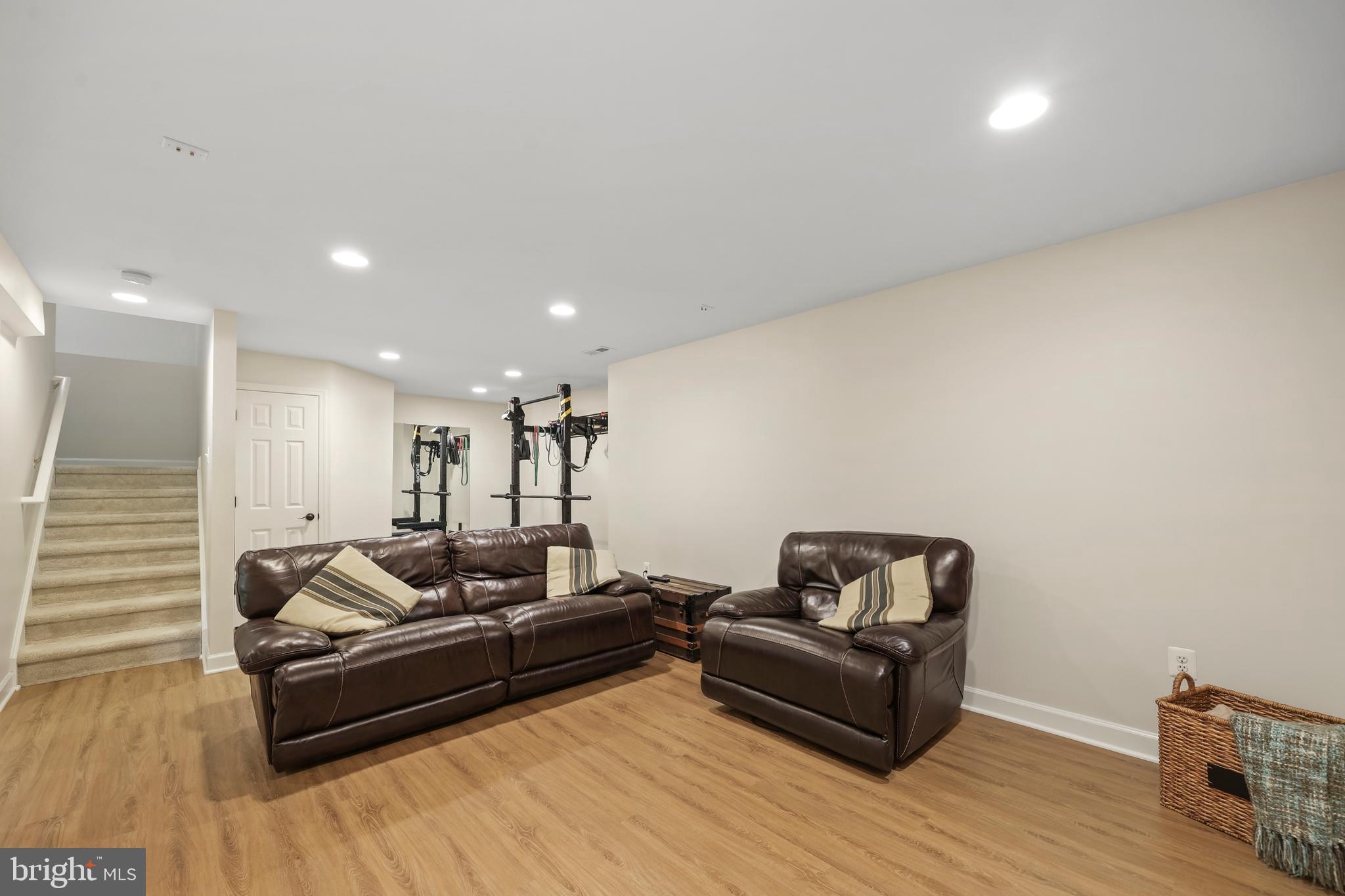 STUARTS CROSSING - Residential