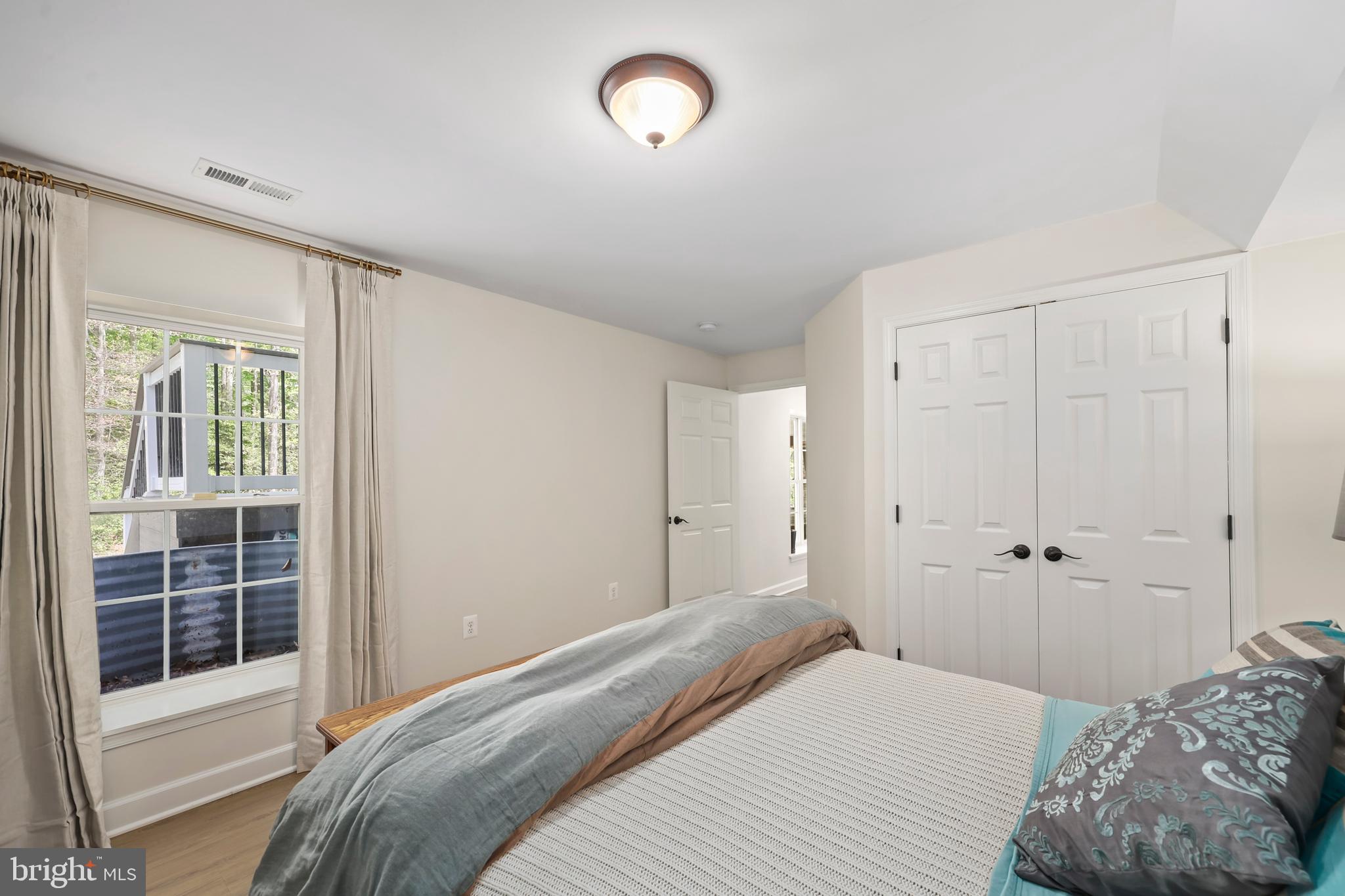 STUARTS CROSSING - Residential