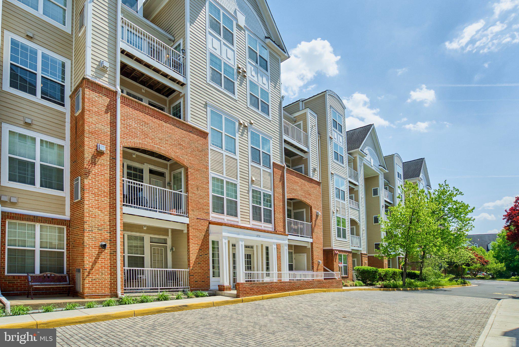 WESTBRIAR CONDOMINIUMS - Residential